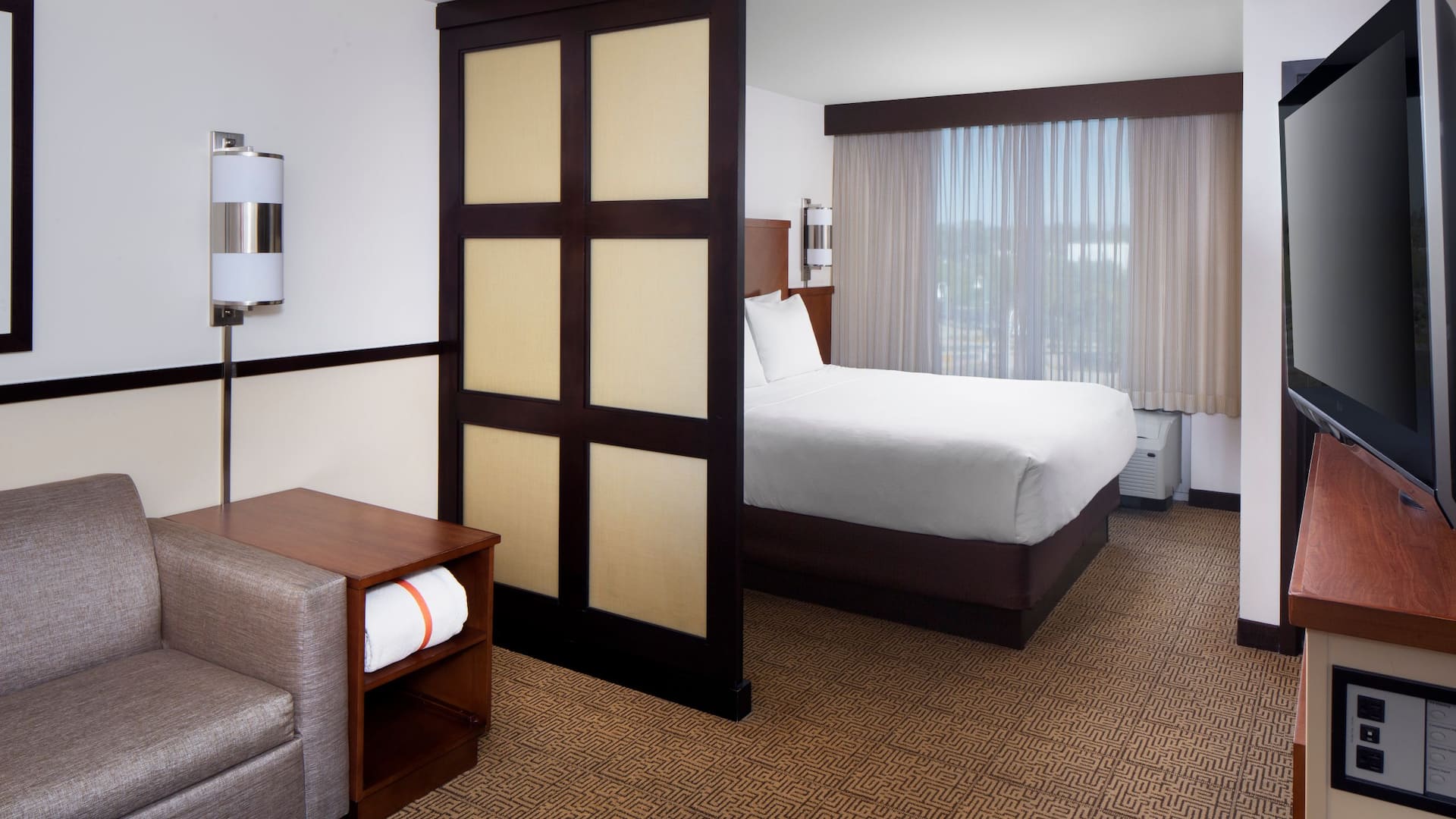 Hyatt Place Phoenix/Mesa King Bed