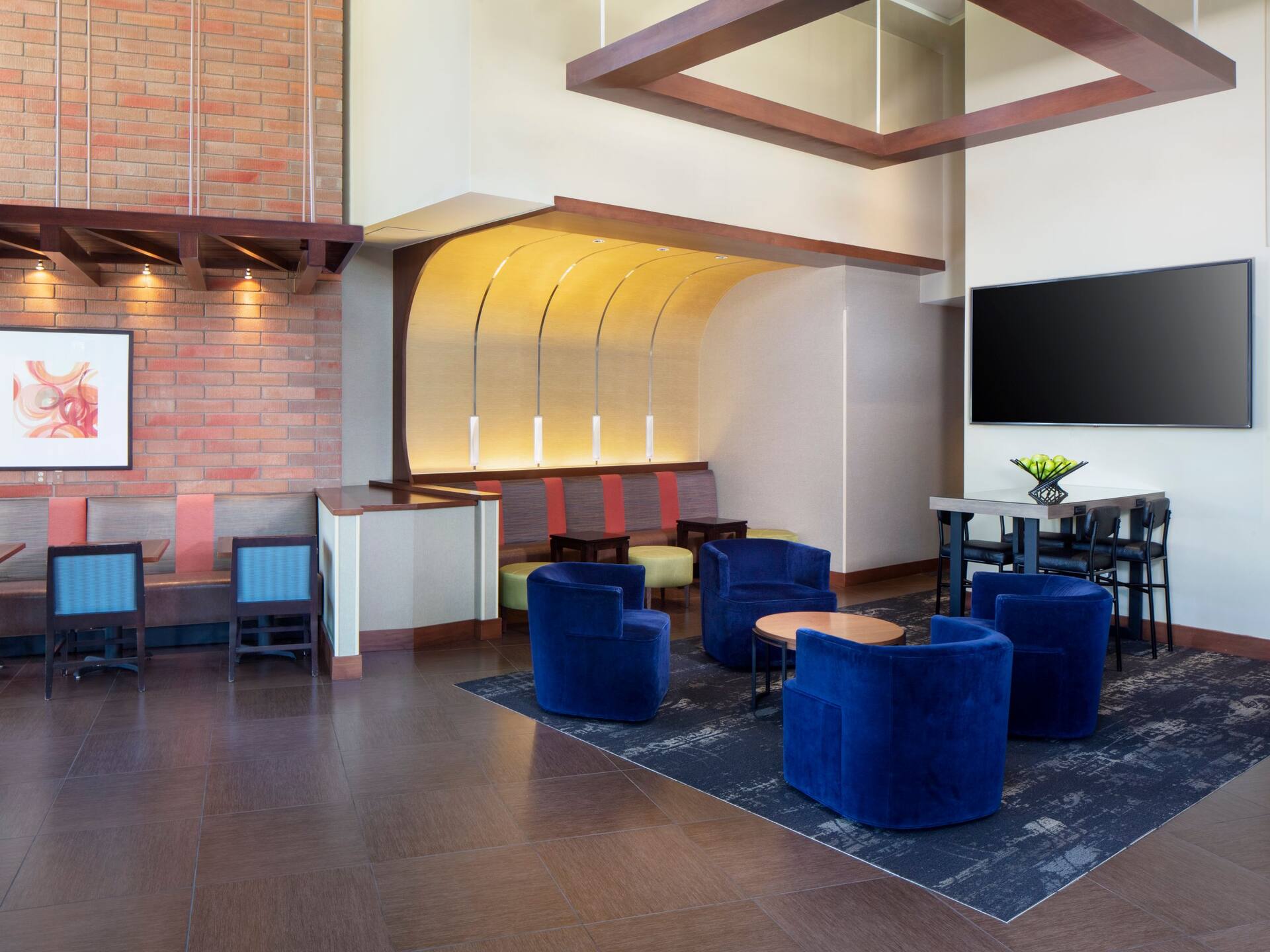 Hyatt Place Phoenix/Mesa Lobby