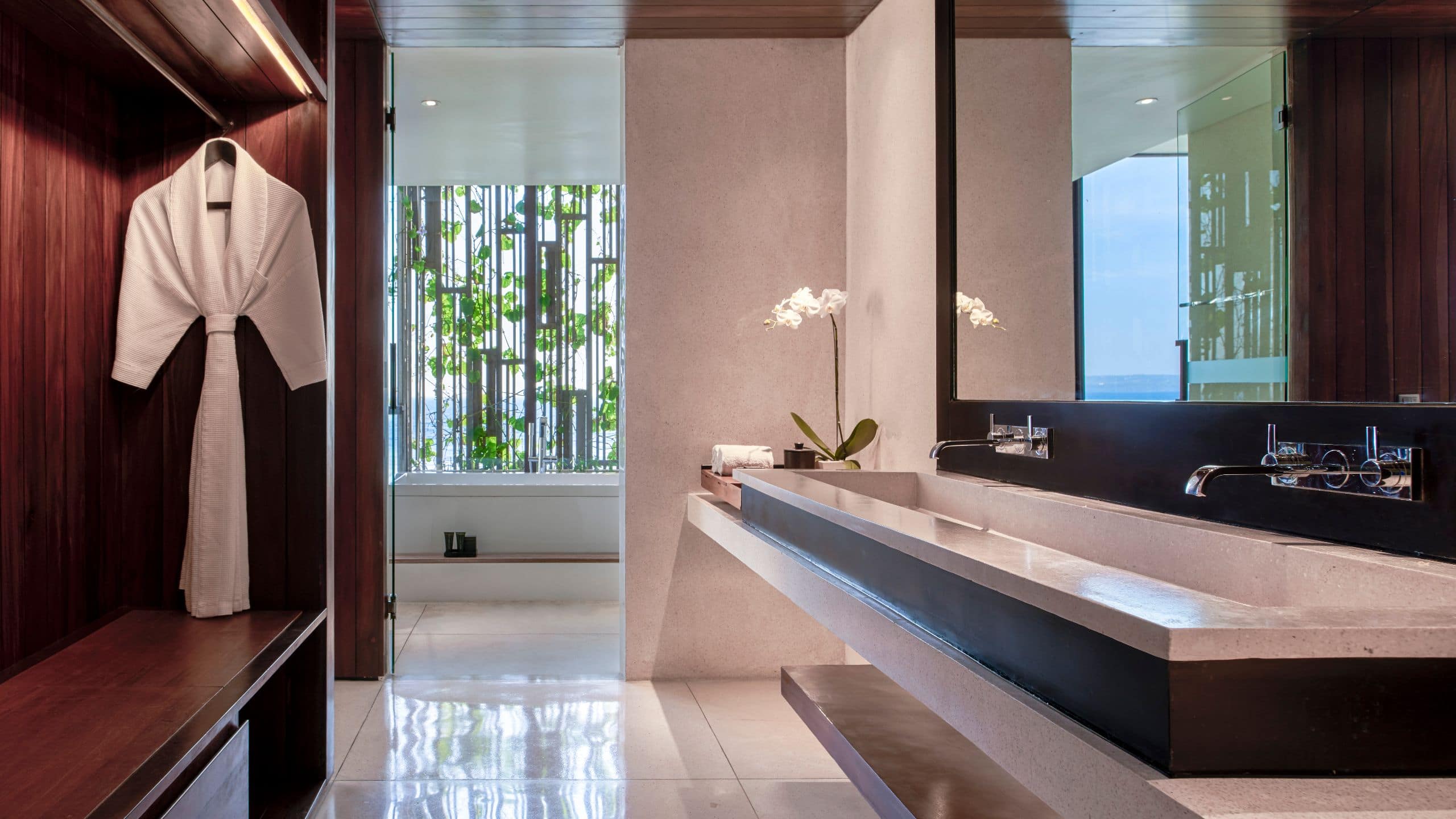 4/4 Alila Seminyak Seminyak Suite Bathroom