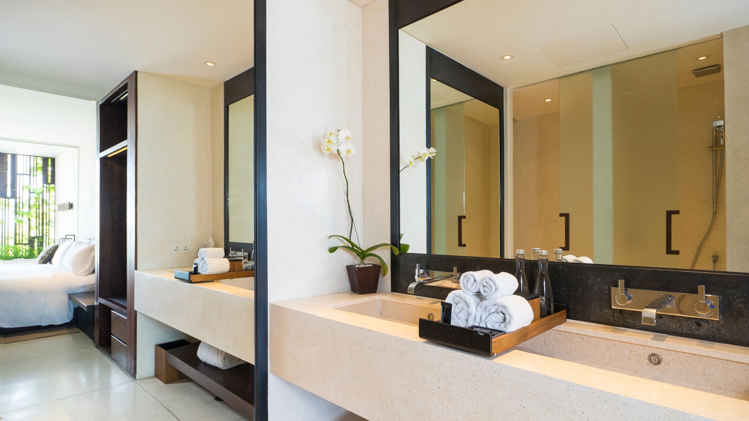 4/4 Alila Seminyak 1 King Bed Deluxe Bathroom