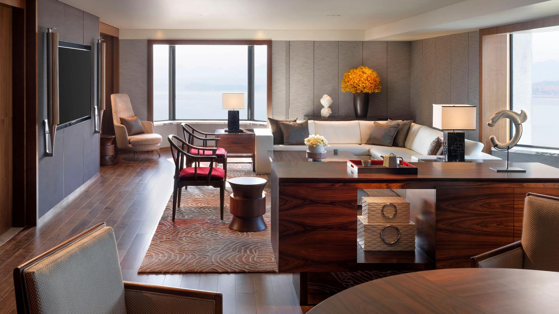 Grand Hyatt Hangzhou Diplomat Suite Living Room