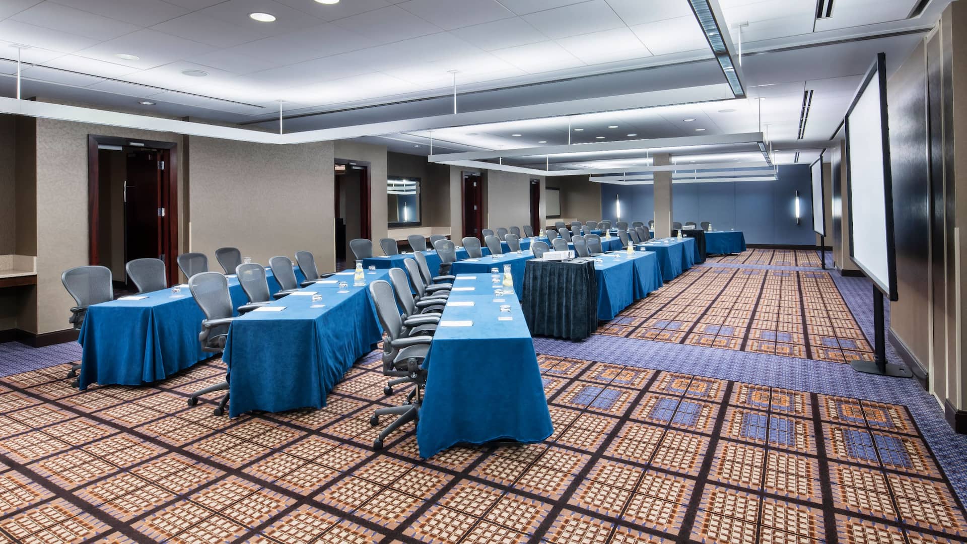 Hyatt Regency O'Hare Chicago OHare Classroom