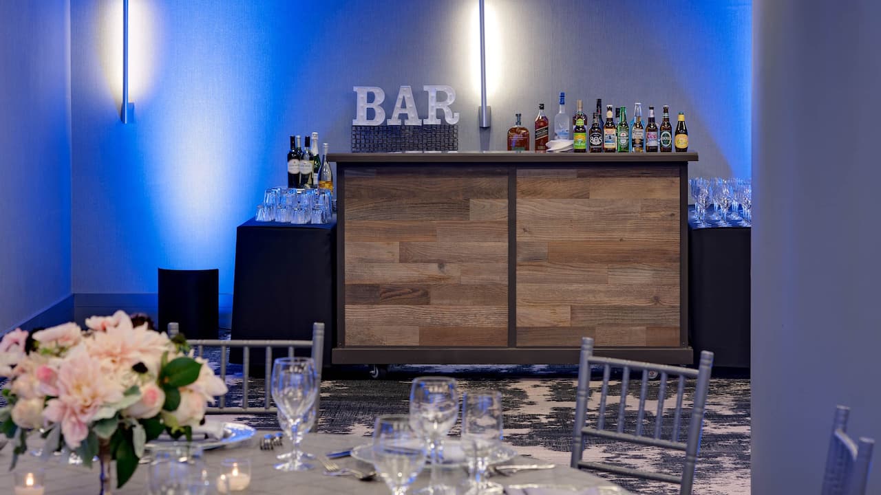 Wedding reception with cocktail bar