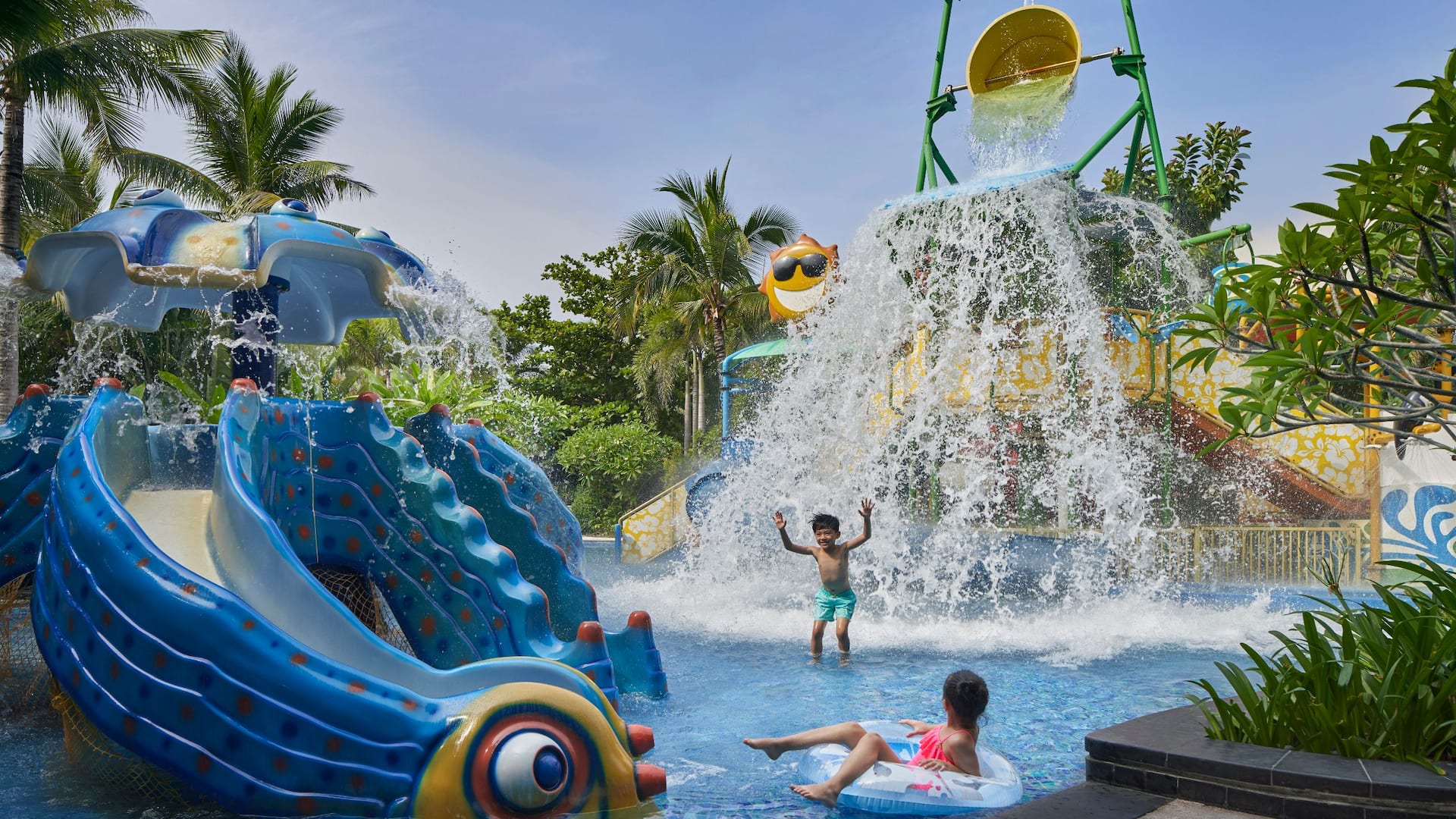 Grand Hyatt Sanya Haitang Bay Resort and Spa Fun Pool Kids Playing