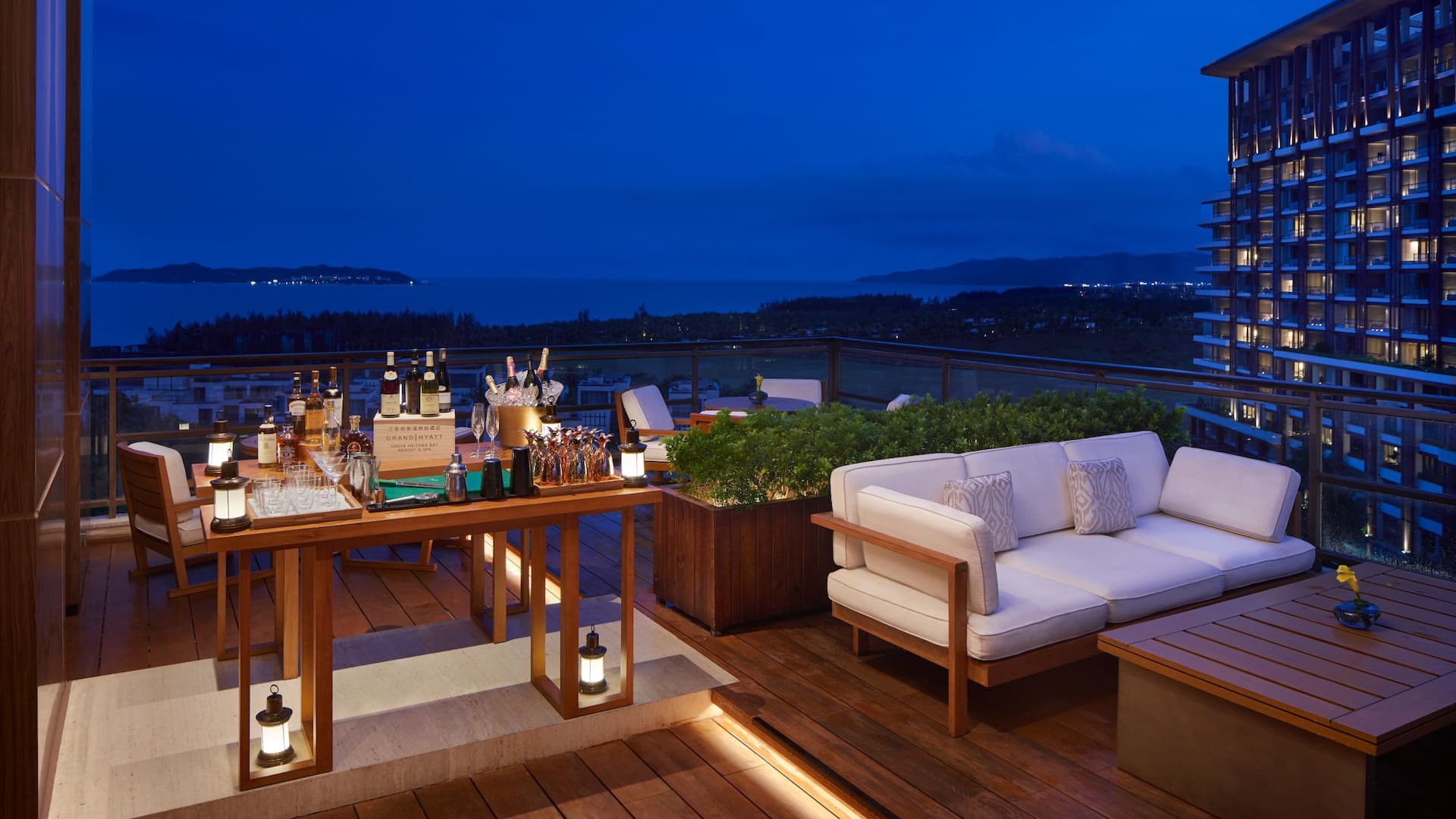 Grand Hyatt Sanya Haitang Bay Resort and Spa Grandview Bar
