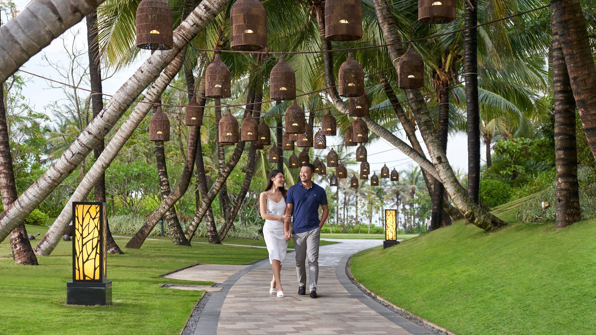 Grand Hyatt Sanya Haitang Bay Resort and Spa Lantern Path