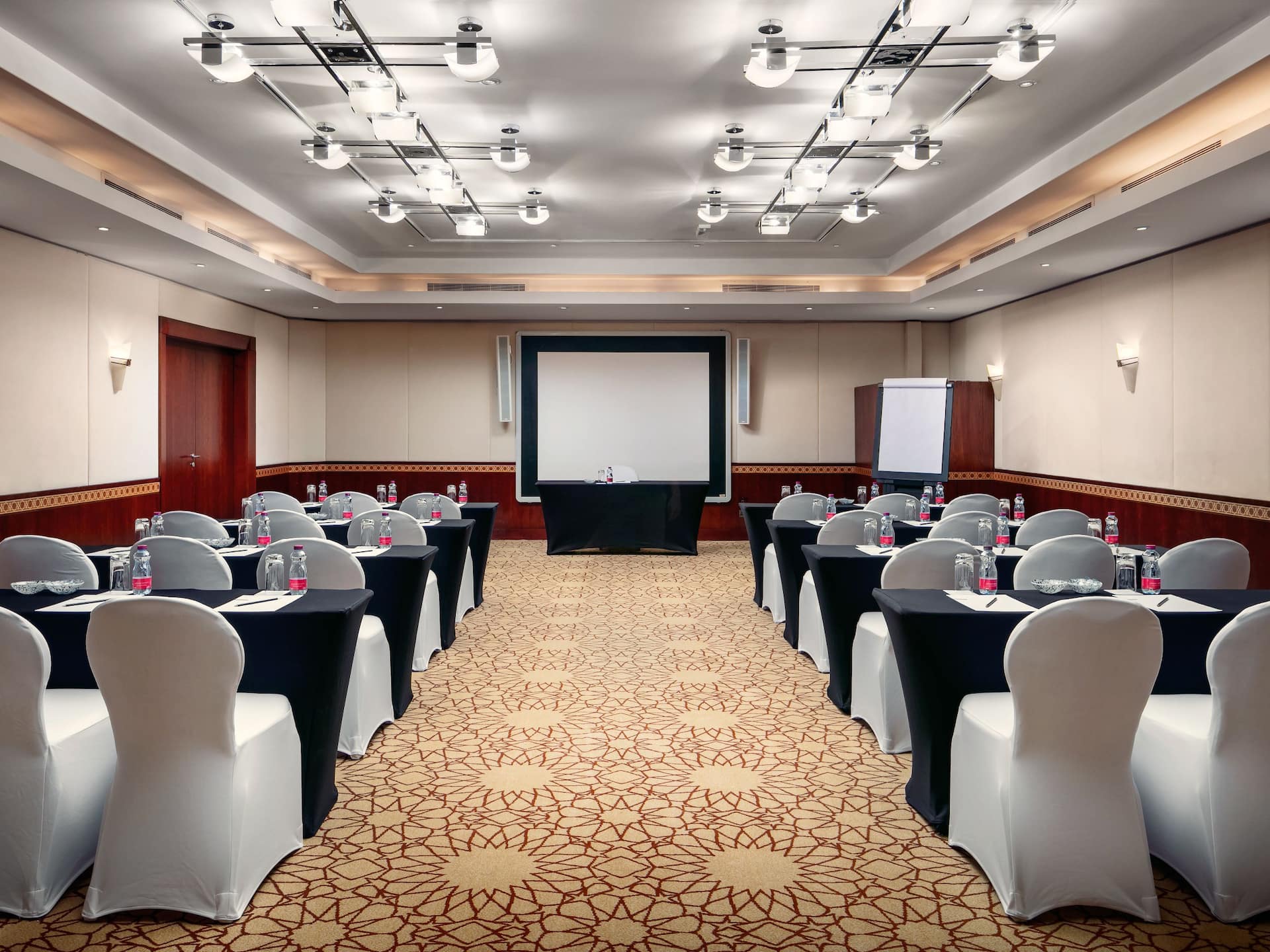 Grand Hyatt Doha Hotel & Villas Meeting Room