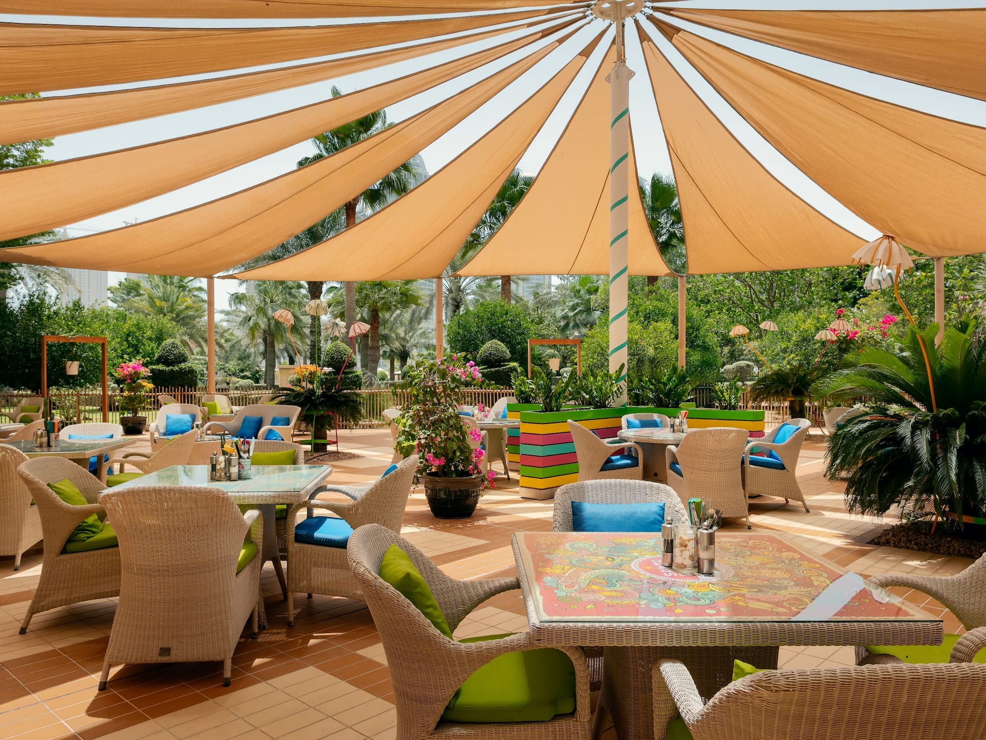 Grand Hyatt Doha Hotel & Villas Santa Monica Breakfast Club Terrace