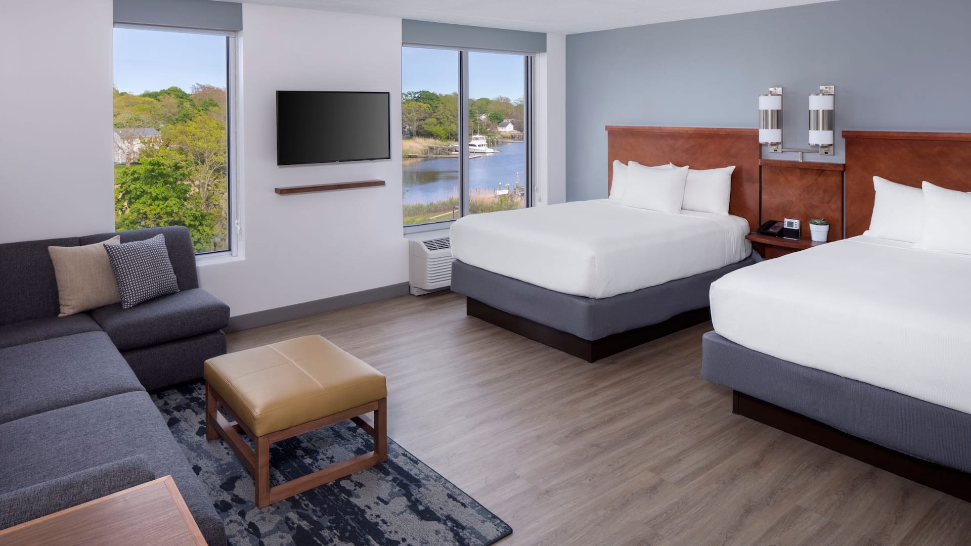 5/5 Hyatt Place Long Island/East End Double Queen