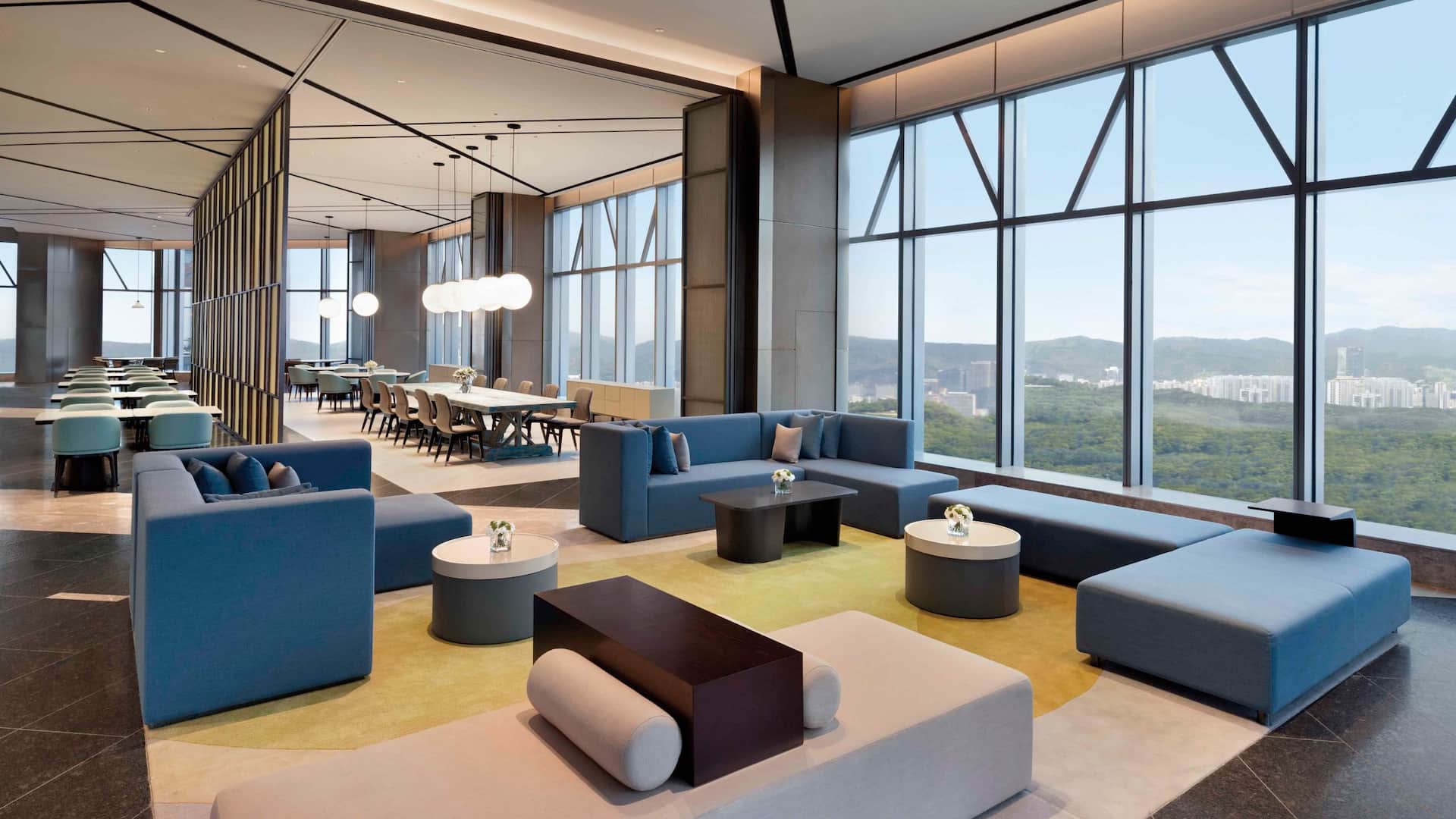 Hyatt Place Liuzhou Gallery Lobby