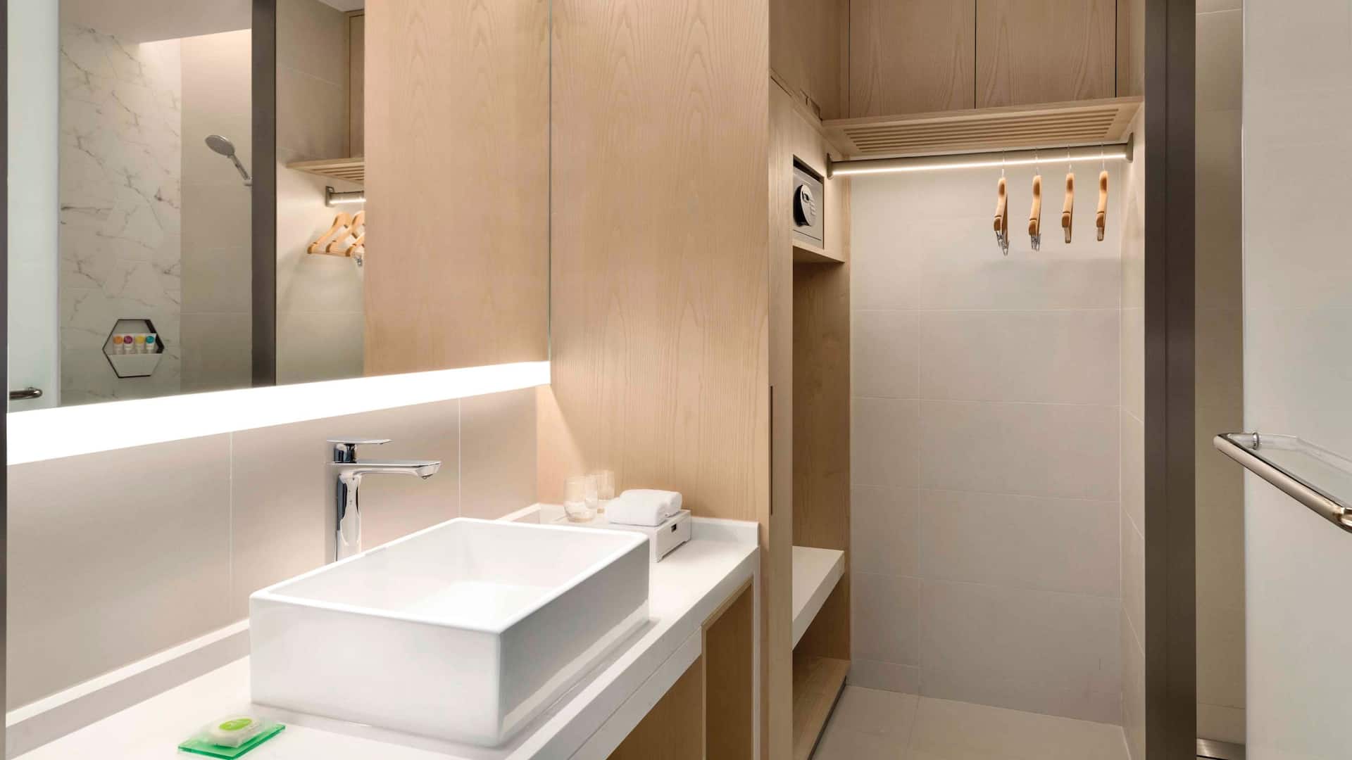 2 de 3 Hyatt Place Liuzhou Bathroom