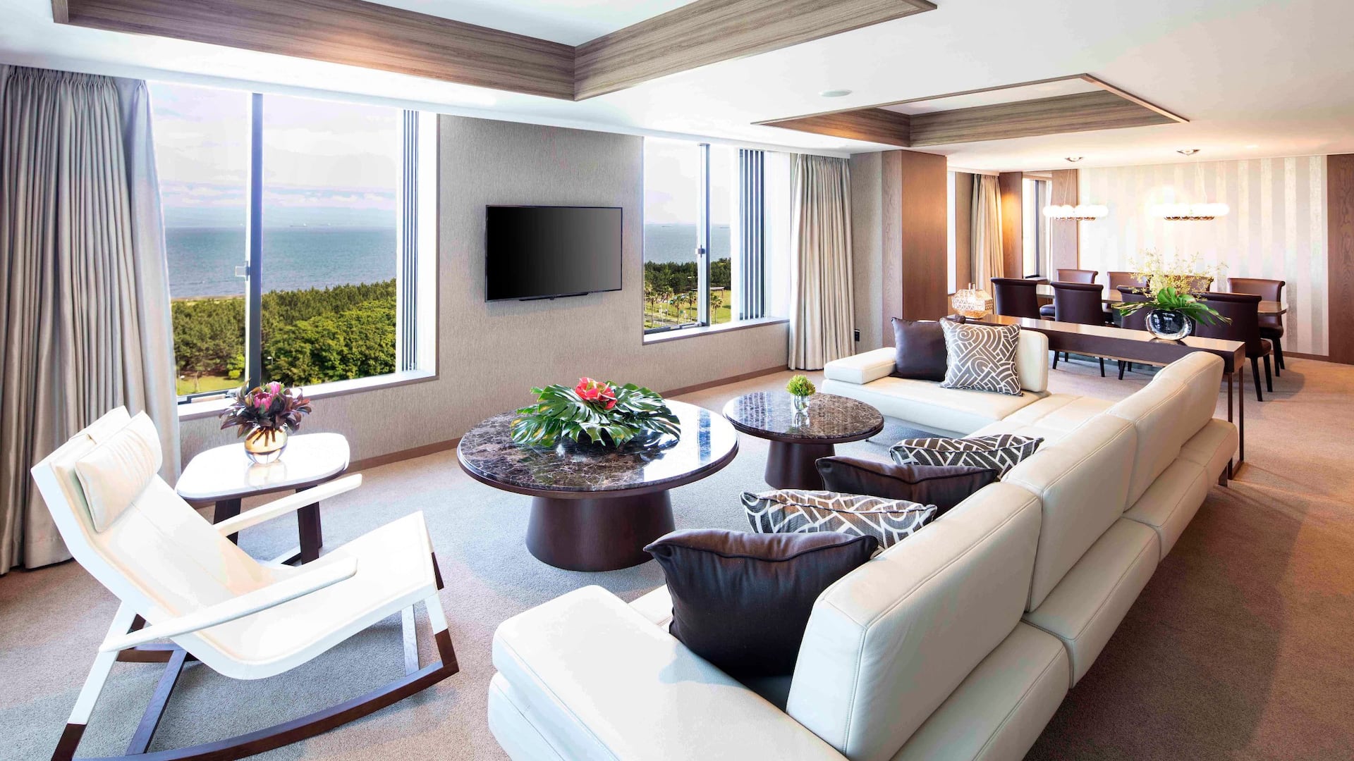 Hyatt Regency Tokyo Bay Ocean View Terrace Suite