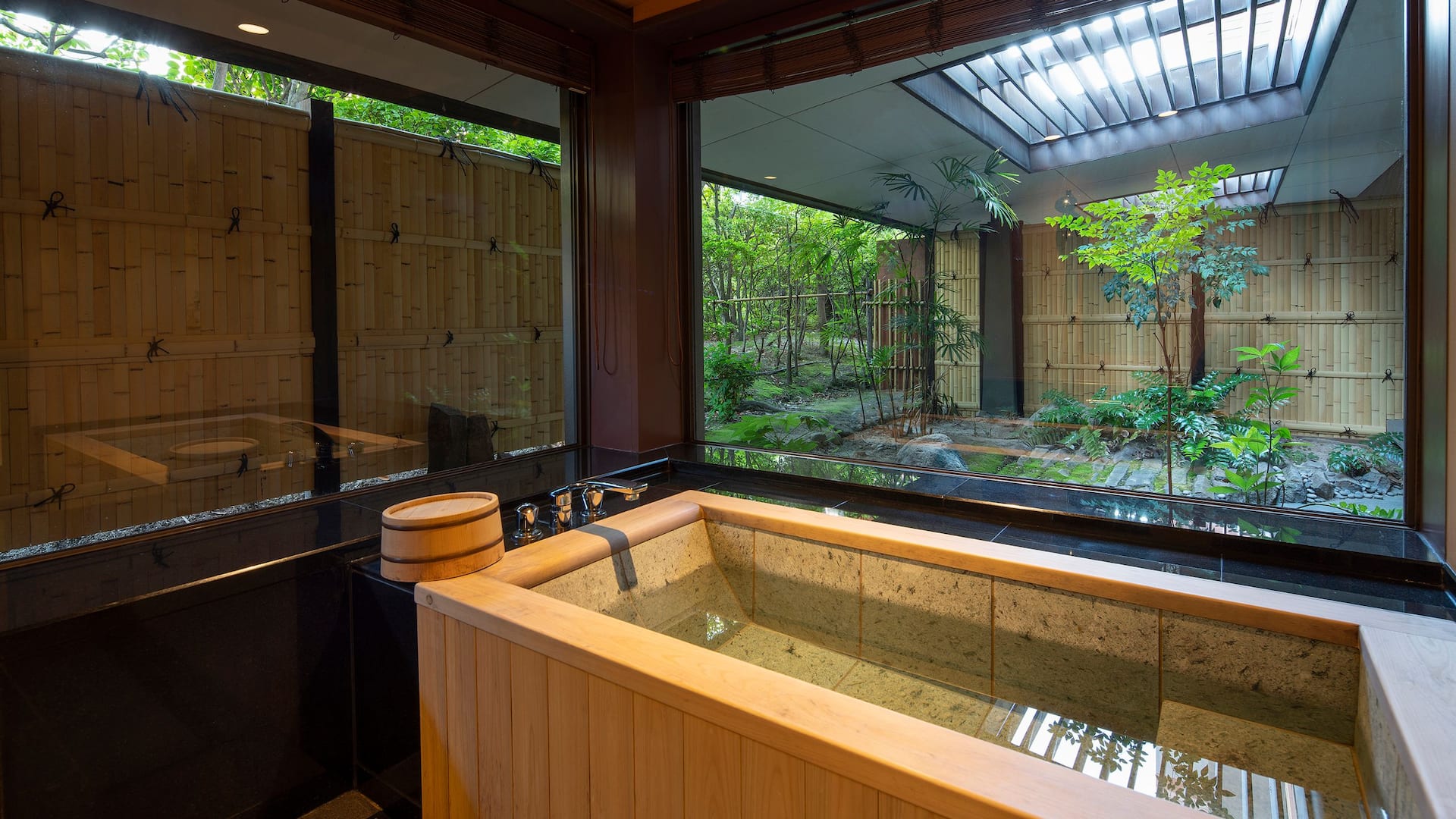 Grand Hyatt Fukuoka Small Traditional Suite Bathroom