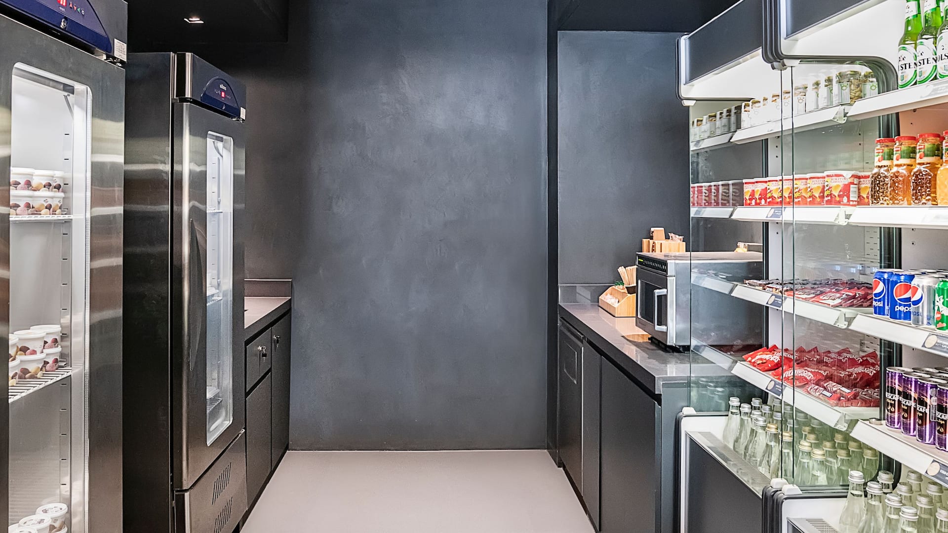 Hyatt Place Dubai Wasl District Gallery Market