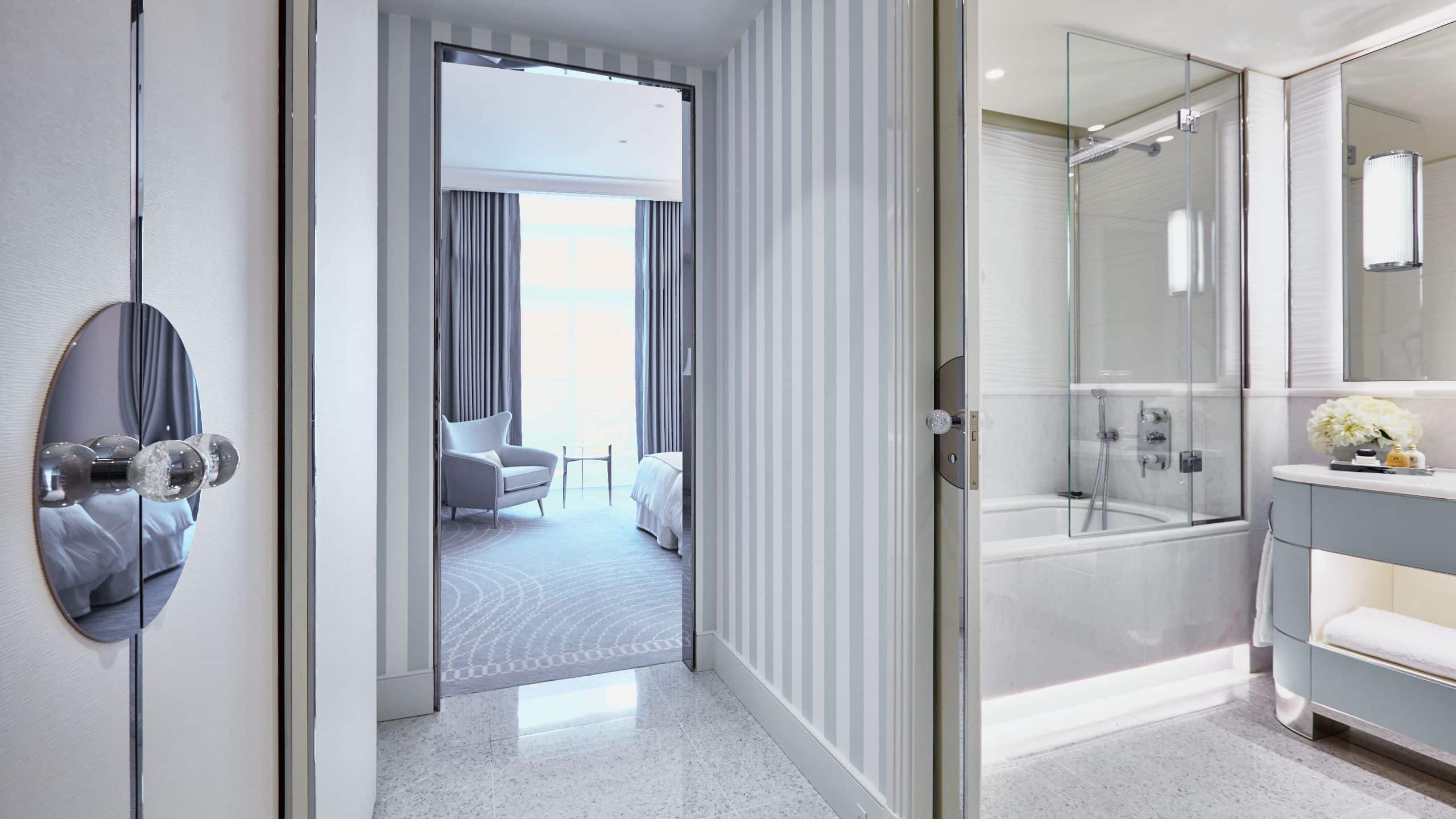 2 из 5 Hôtel Martinez Premium Bathroom