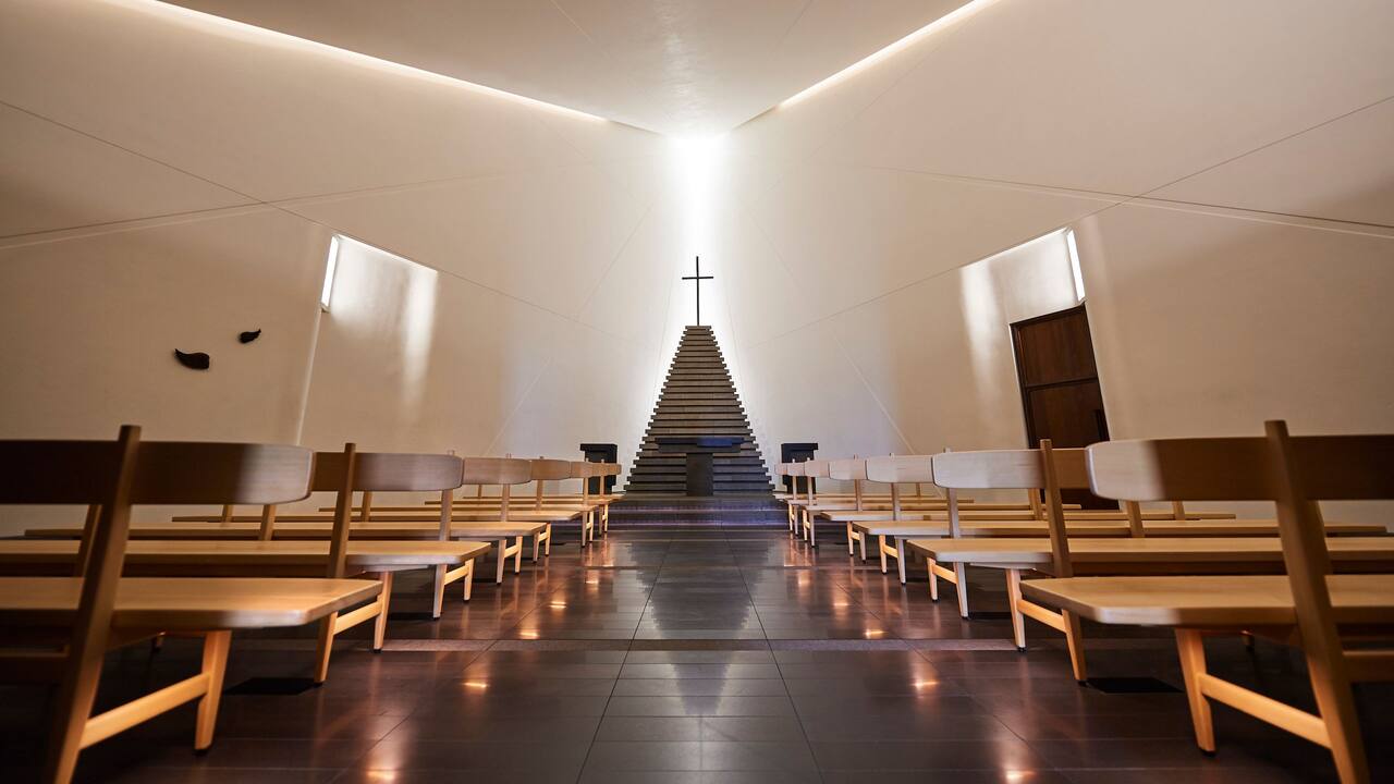 Andaz Tokyo Chapel