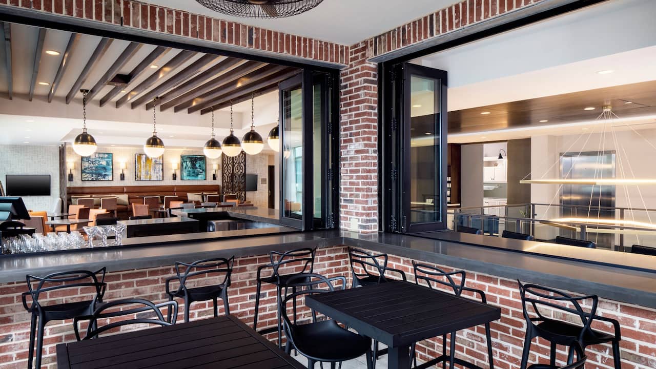 Lobby Bar Outdoor Seating