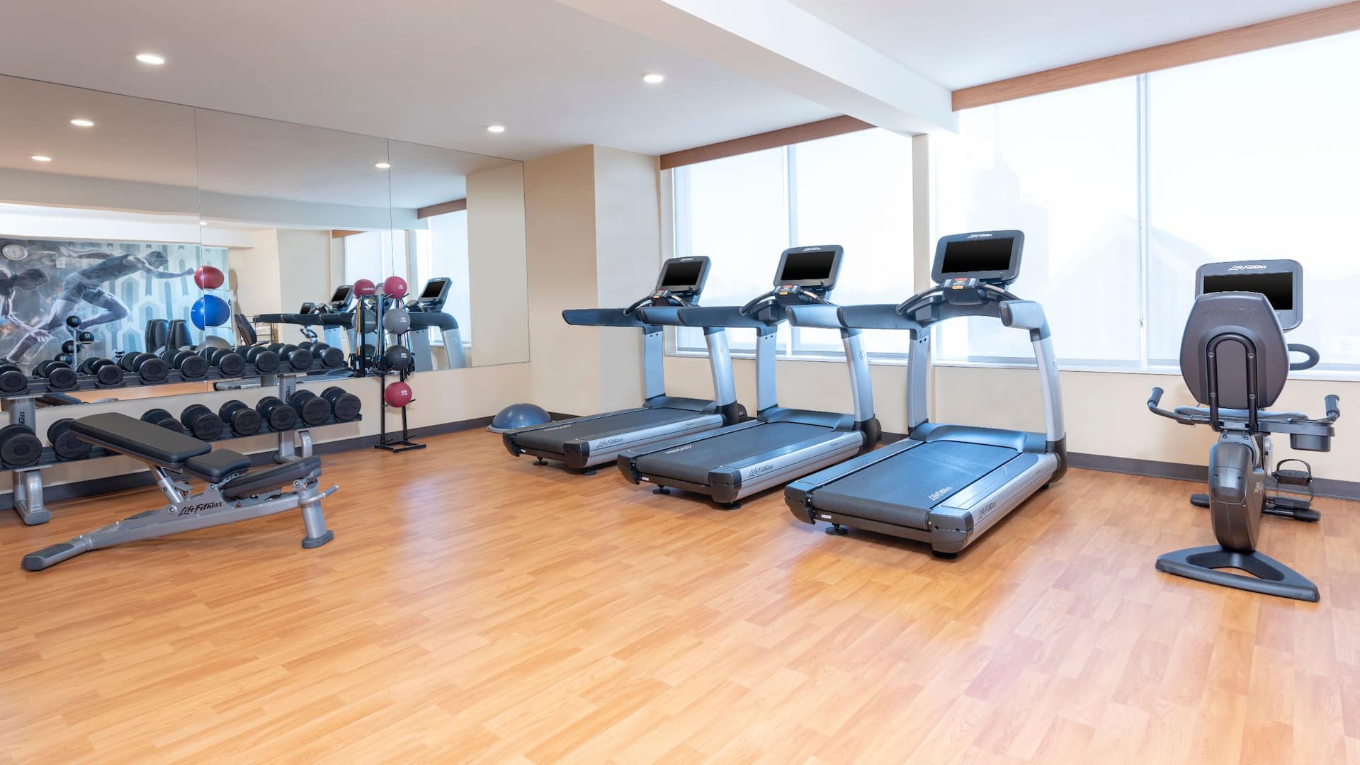 Hyatt Place Detroit / Royal Oak Fitness Center