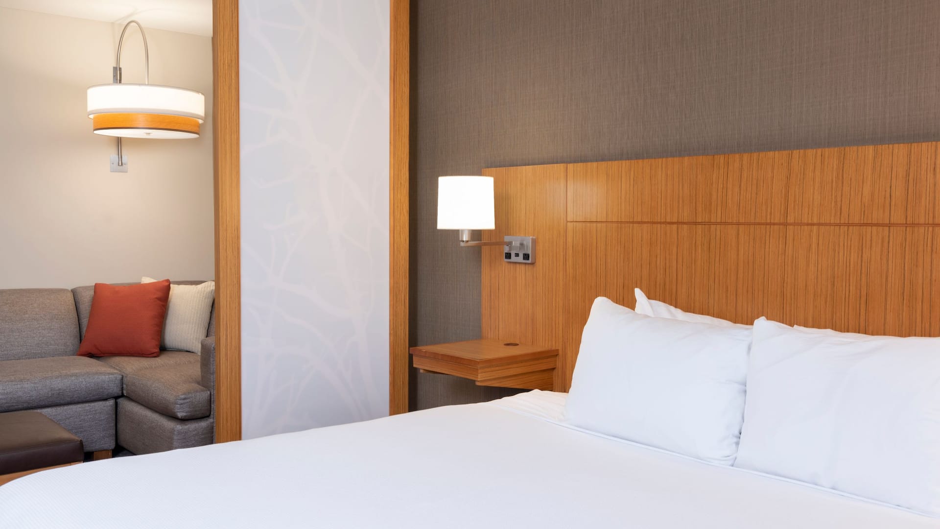 Hyatt Place Detroit / Royal Oak King Guestroom