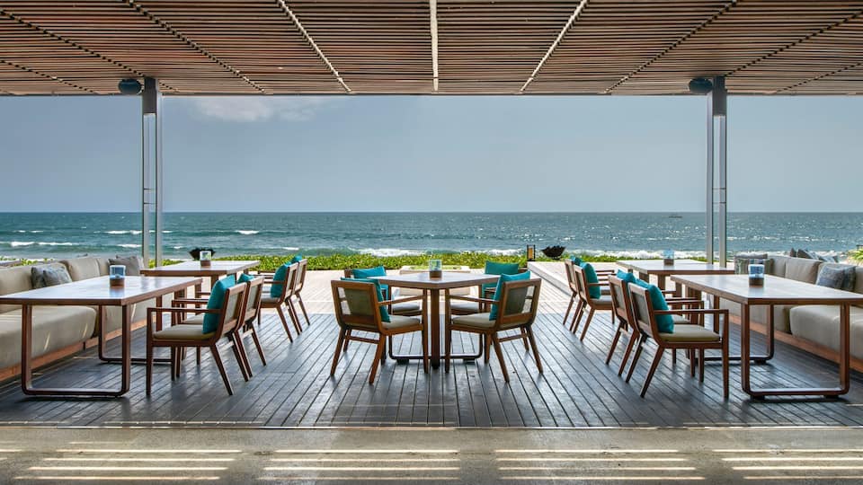 Alila Seminyak Seasalt Outdoor Area