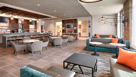 Hotel Photos Hyatt Place Anchorage-Midtown