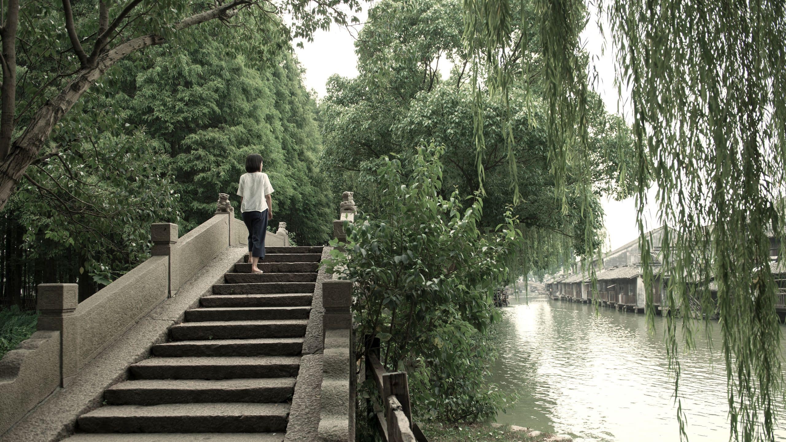Alila Wuzhen Water Town Scenic Walk Bridge