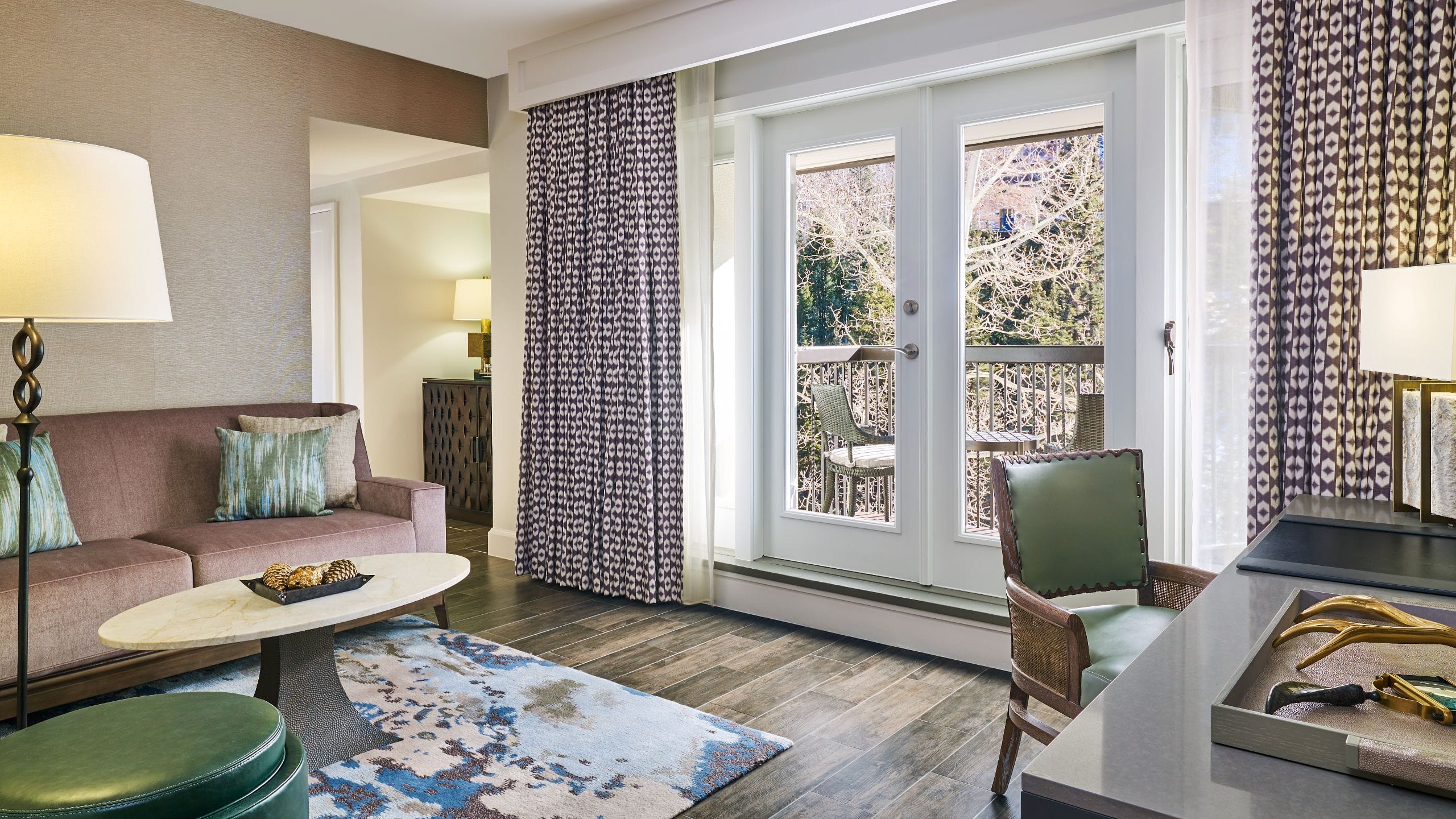 Grand Hyatt Vail King Junior Mountain View Suite