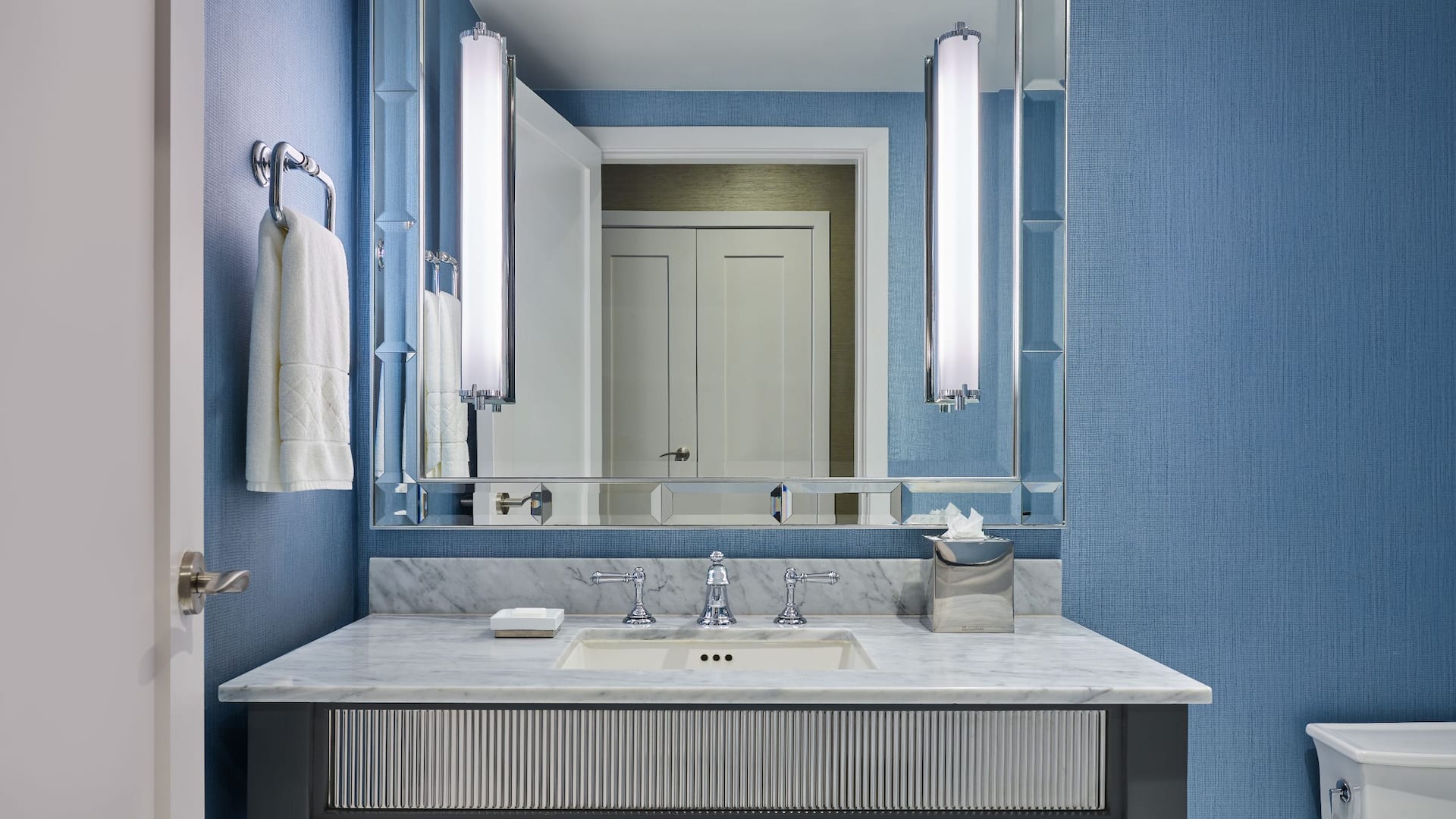 4 of 5 Grand Hyatt Vail Suite Bathroom