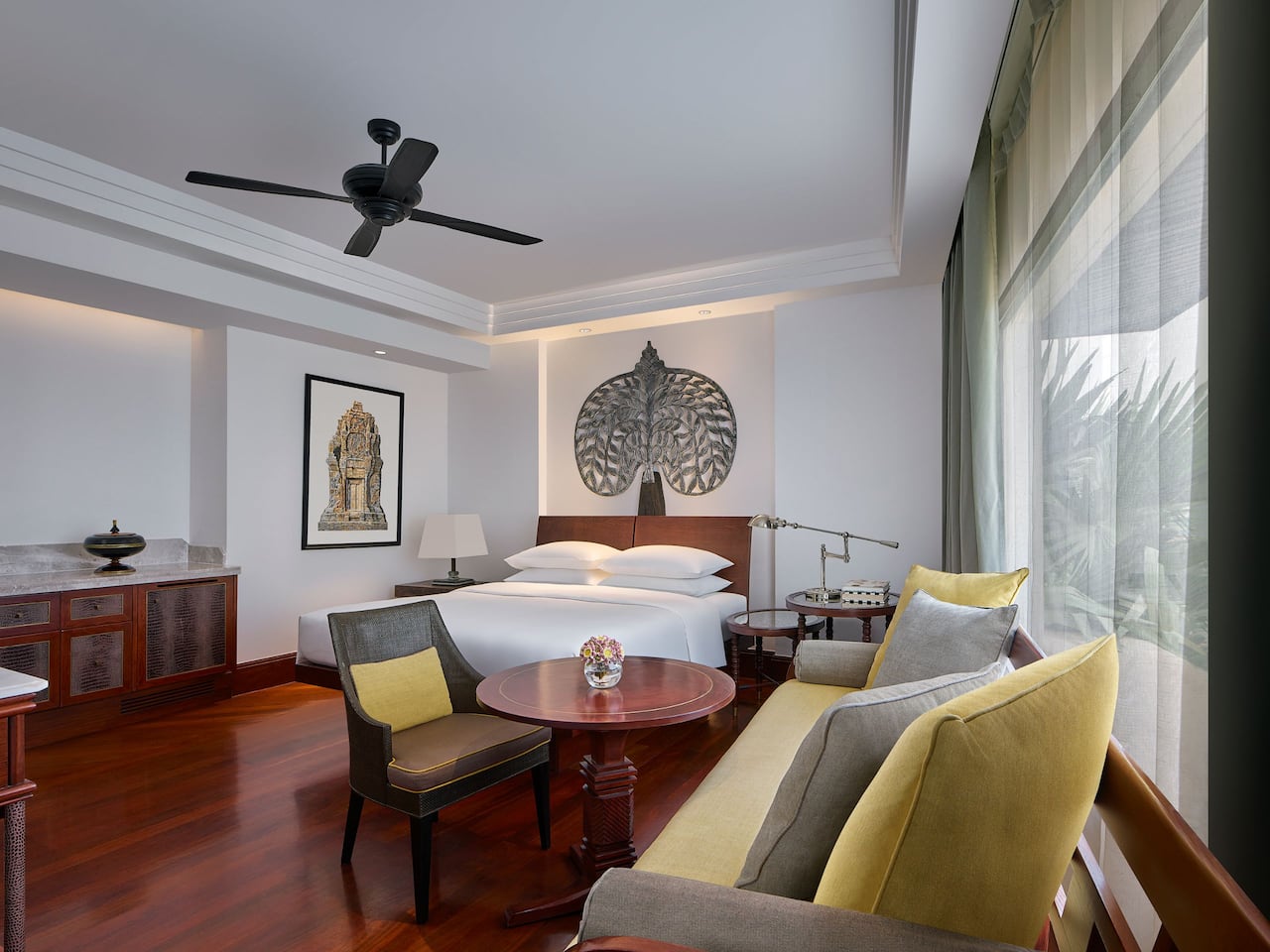 Luxury 5-star hotel in Siem Reap 1 King Bed Deluxe