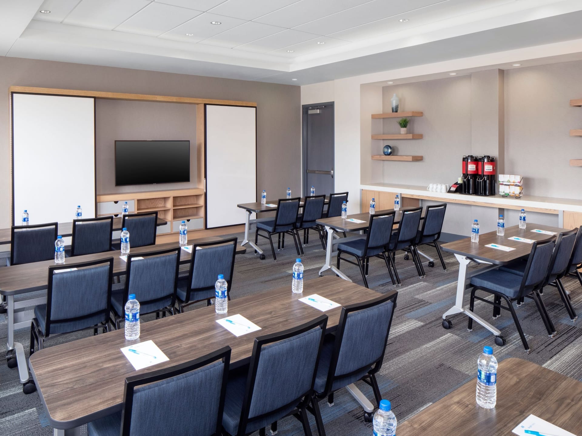 Hyatt House Charleston / Mount Pleasant Meeting Room