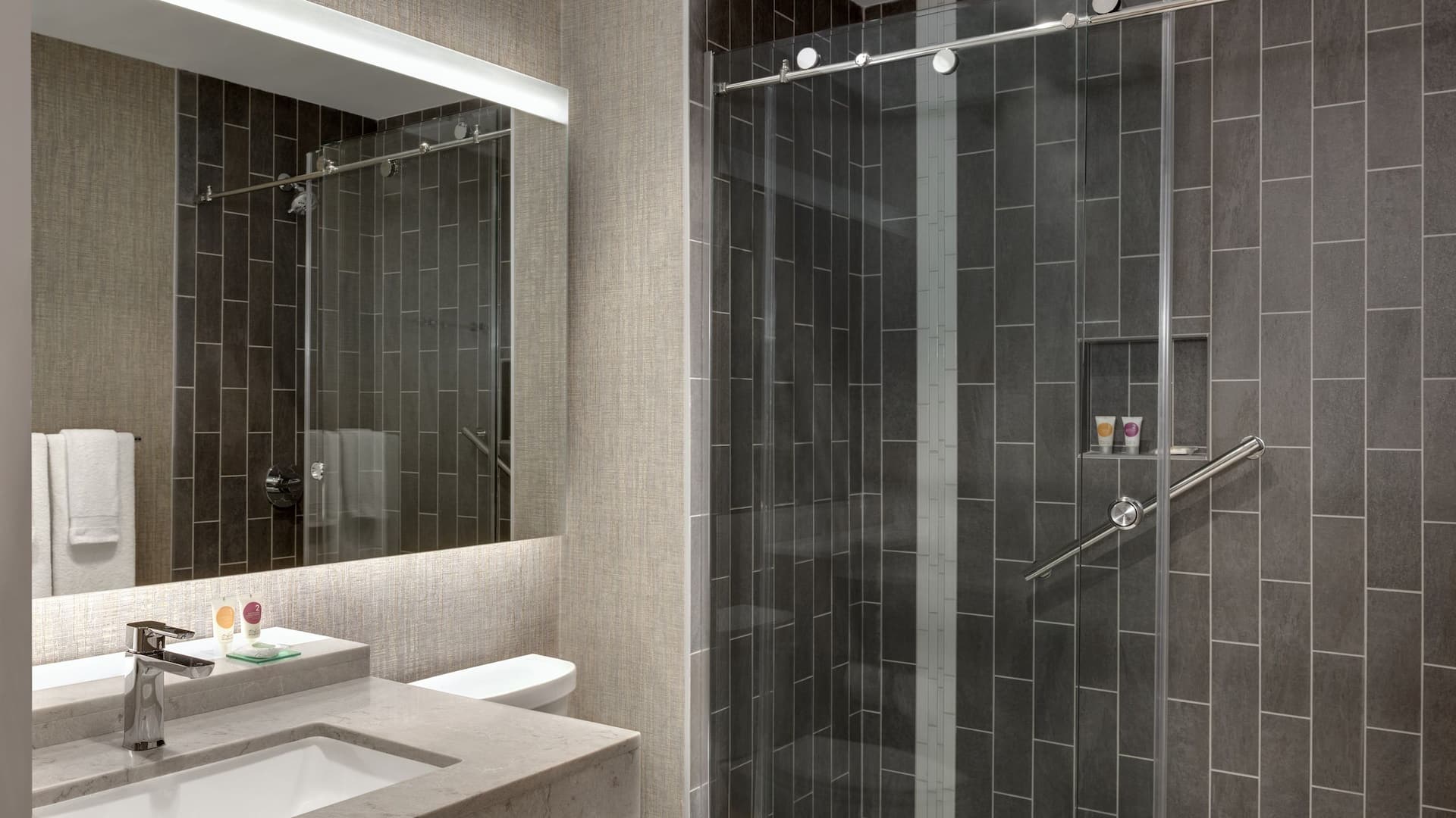 5 of 5 Hyatt Place Las Vegas at Silverton Village Guest Bathroom