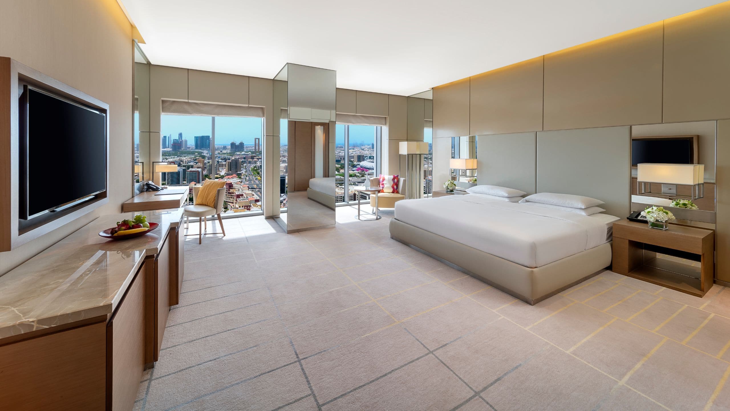 Hyatt Regency Dubai Creek Heights Deluxe King Skyline View