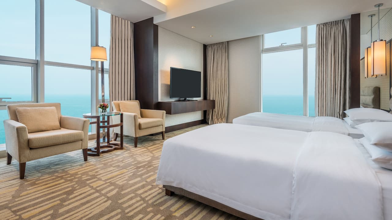 Regency Suite with 2 Twin Beds