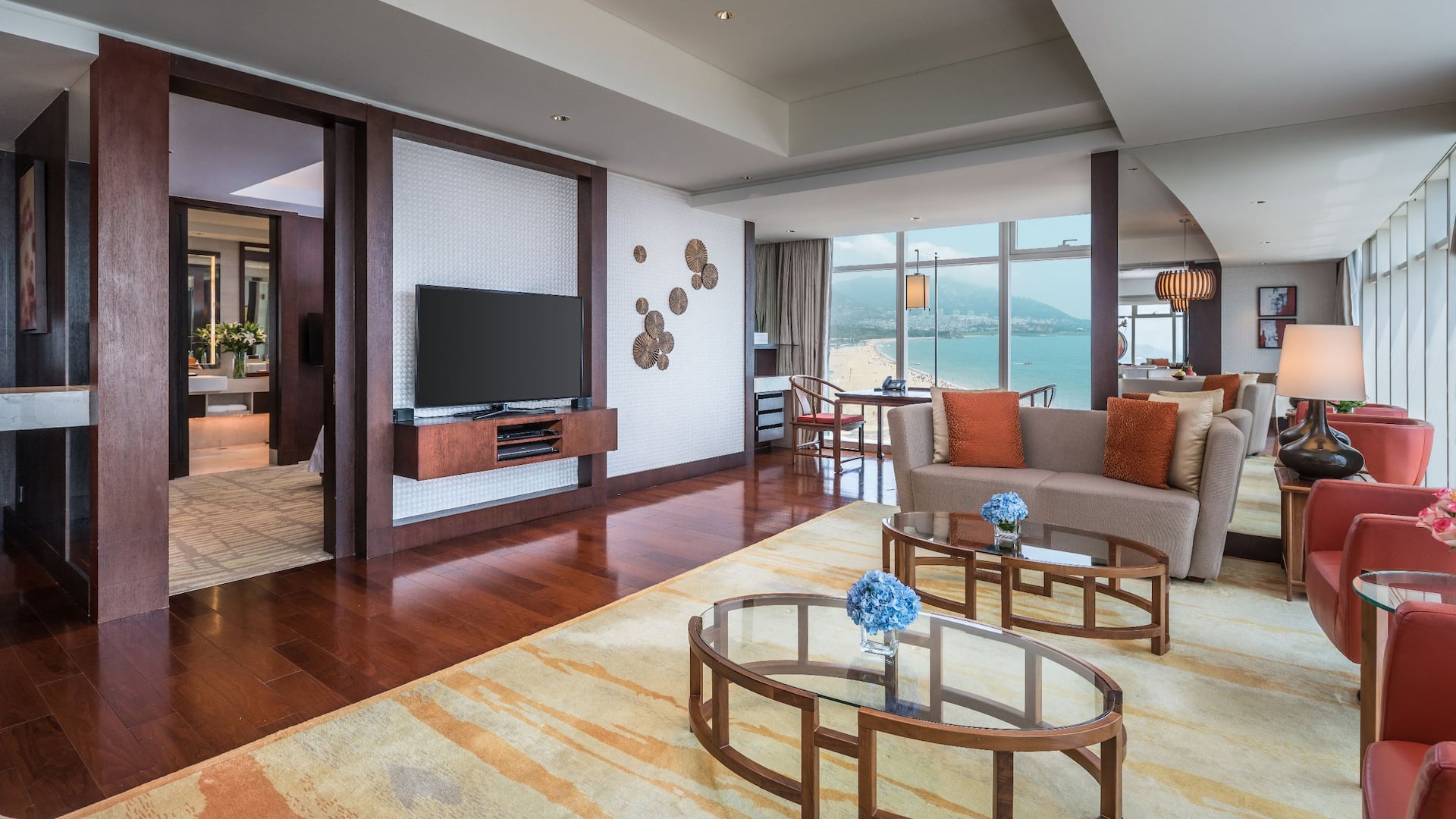 Hyatt Regency Qingdao Regency Sea View Suite Living Room