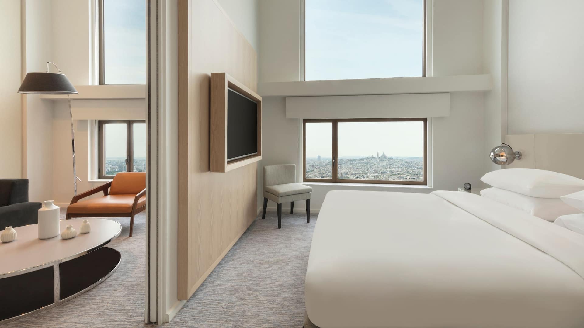 Hyatt Regency Paris Étoile Loft Bedroom