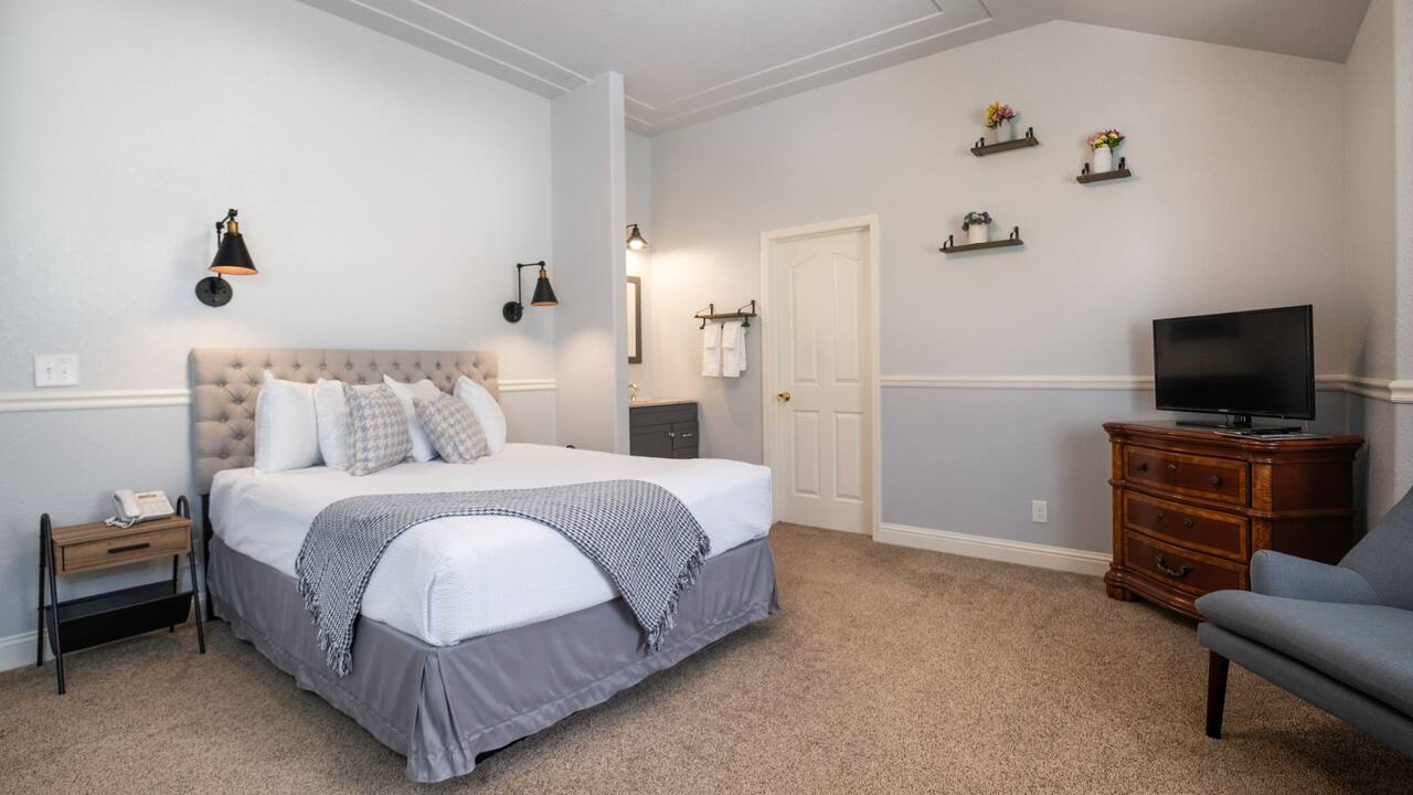 King Deluxe Room
