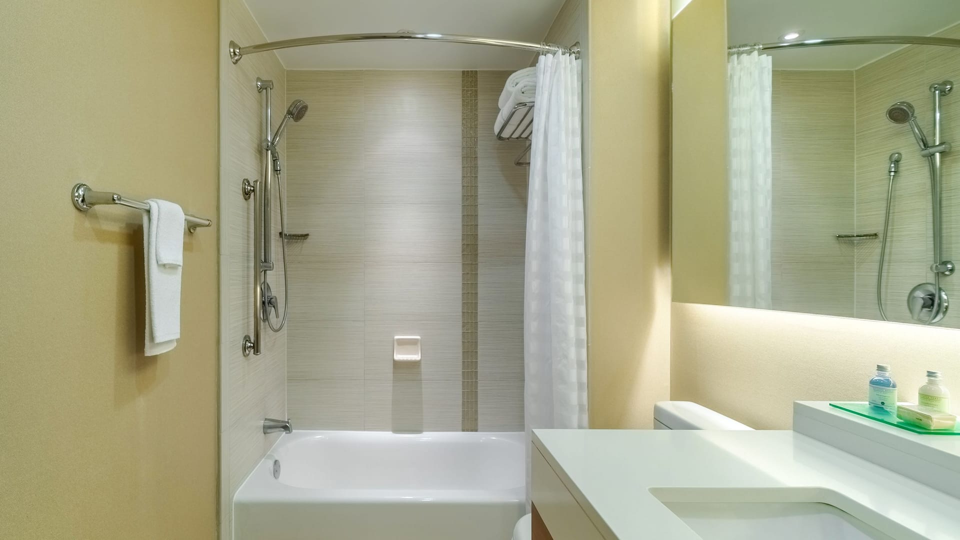 4/4 Hyatt Place Los Cabos Bathtub