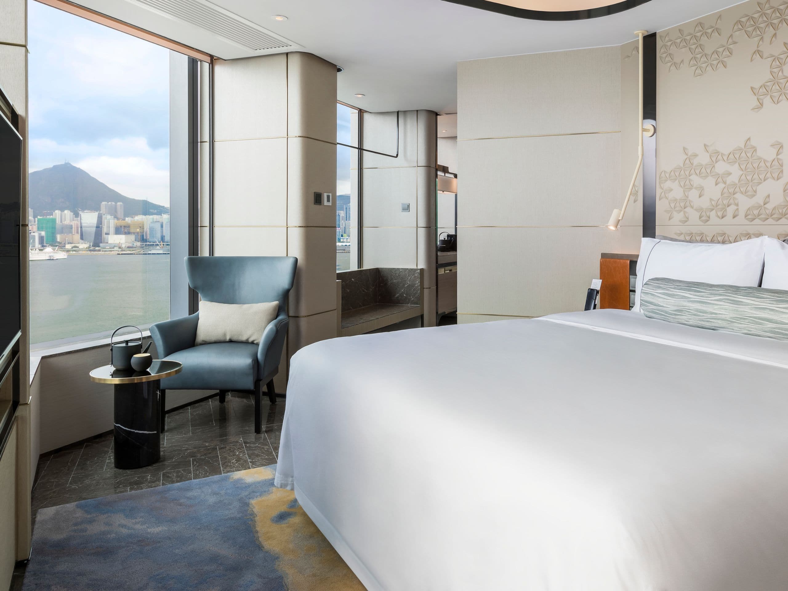 Номера и люксы отеля в Гонконге | Hyatt Centric Victoria Harbour Hong Kong