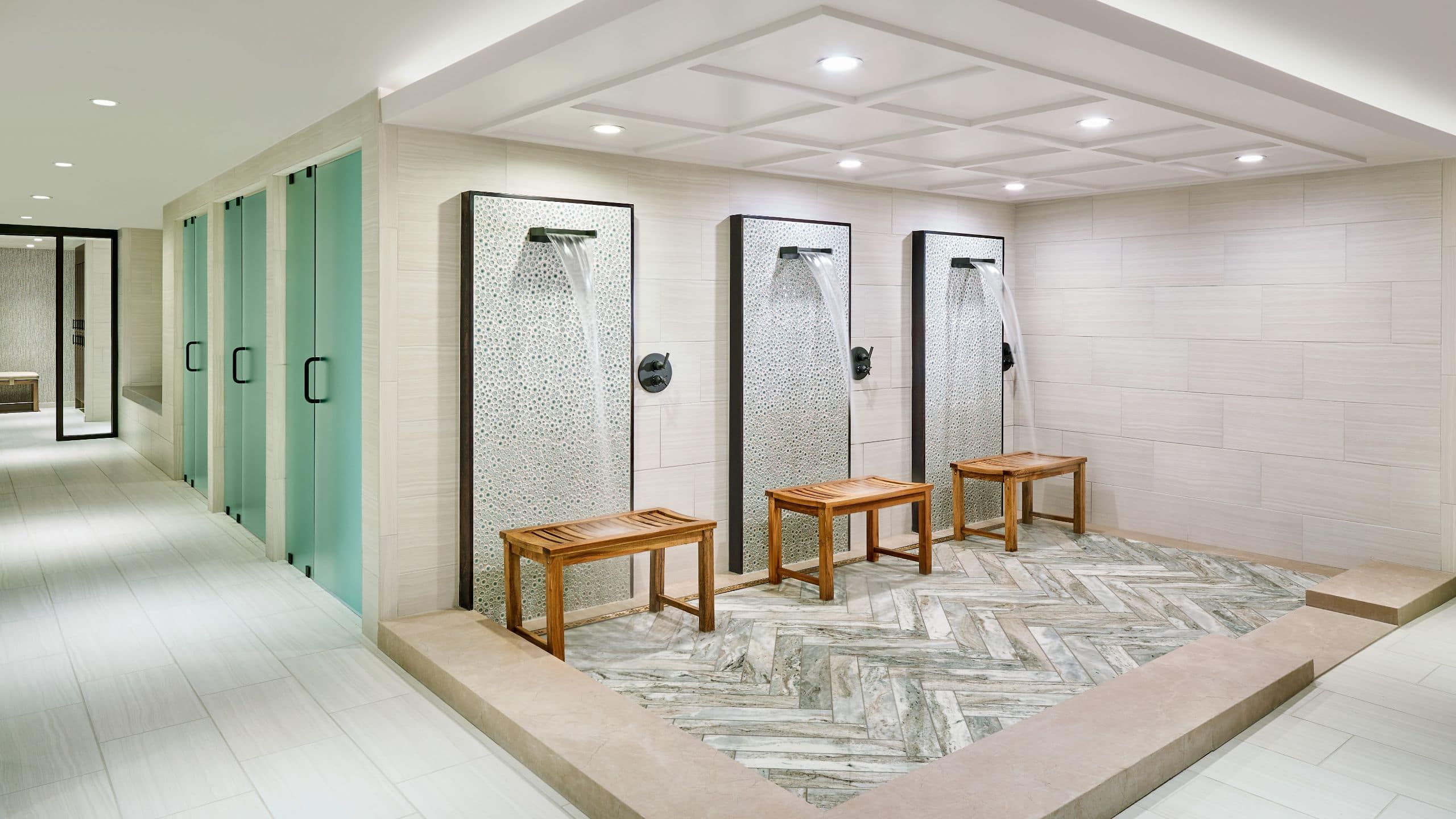 Grand Hyatt Vail Spa Showers