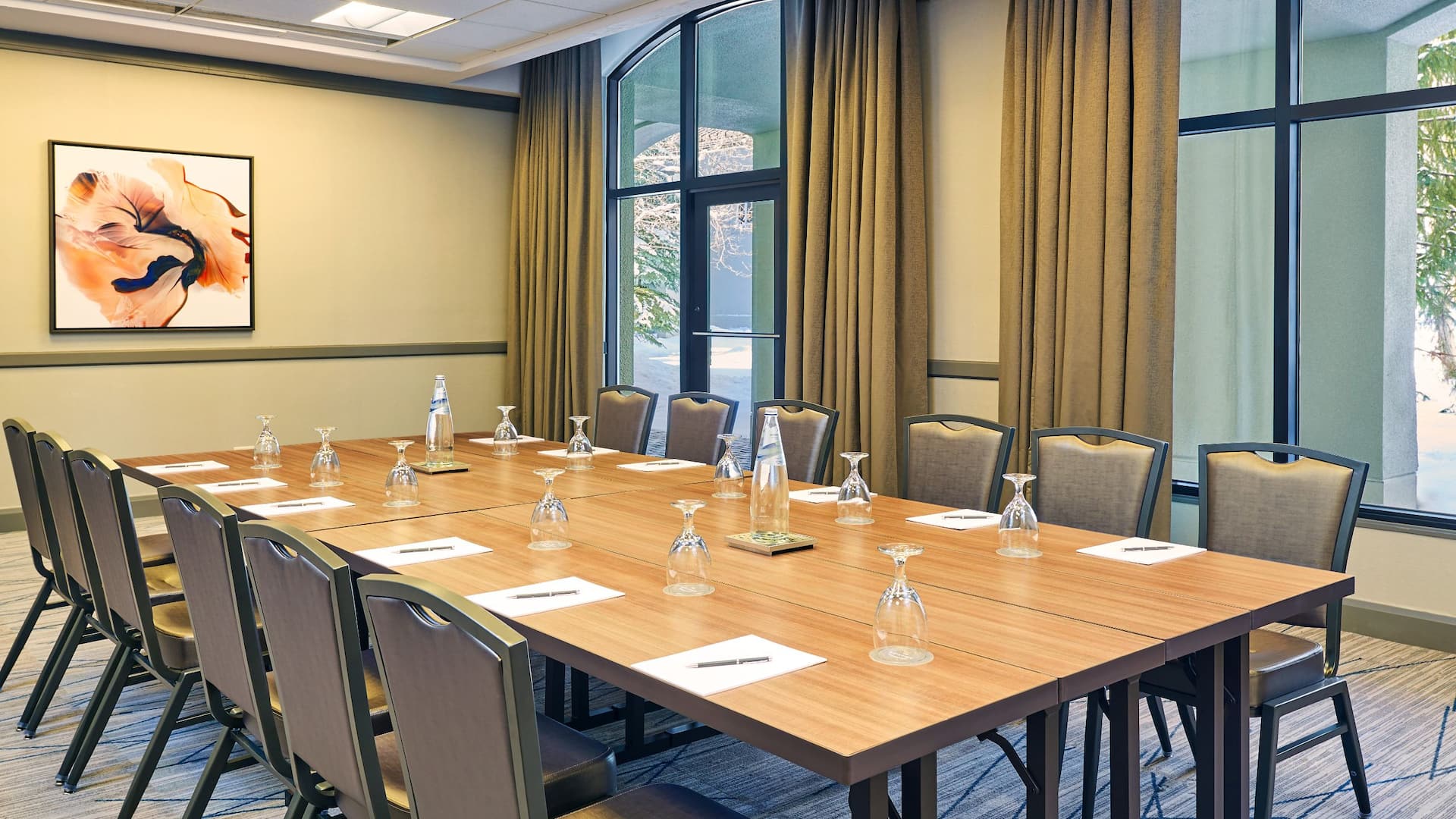 Grand Hyatt Vail Valhalla Meeting Room