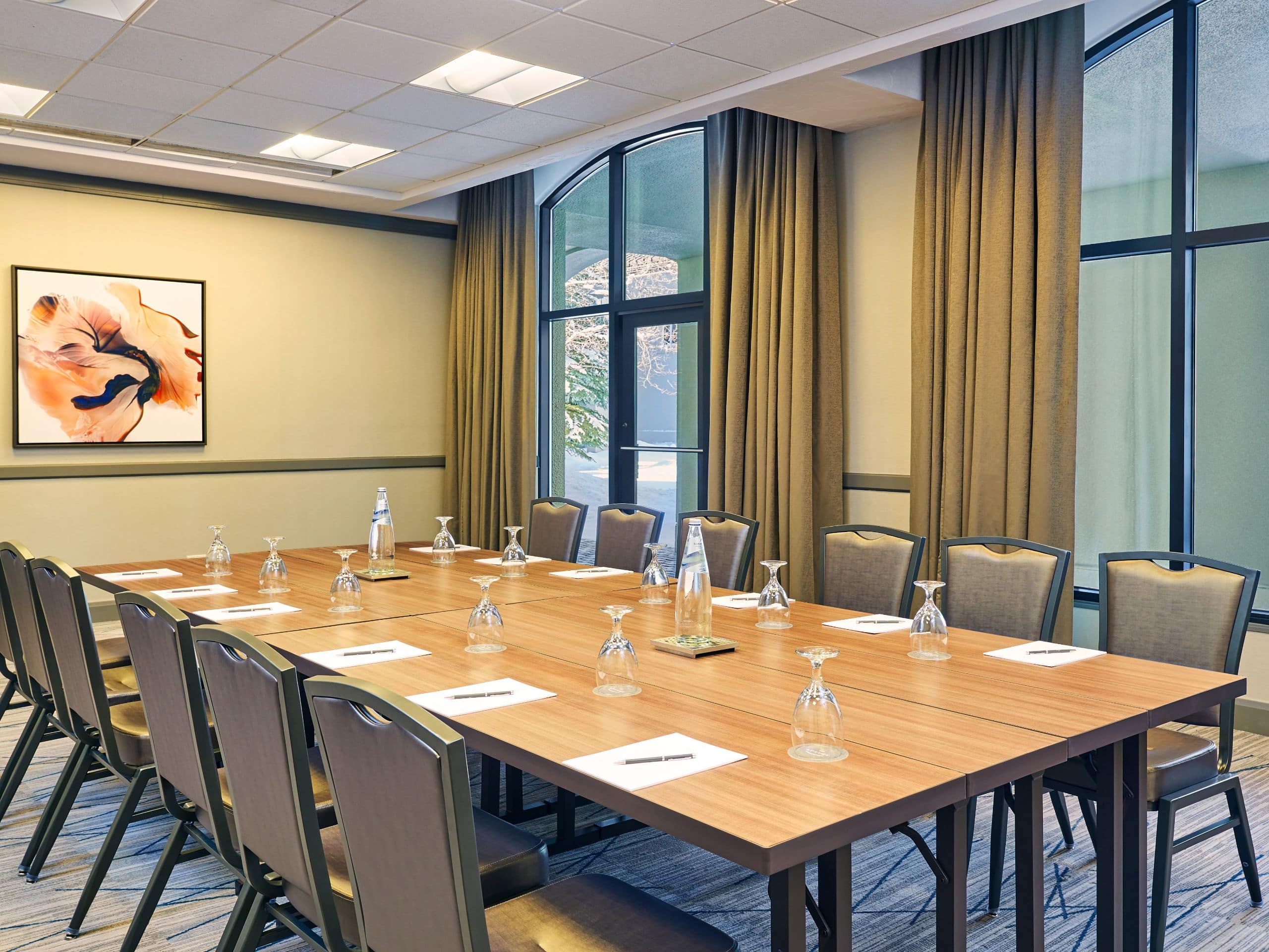 Grand Hyatt Vail Valhalla Meeting Room