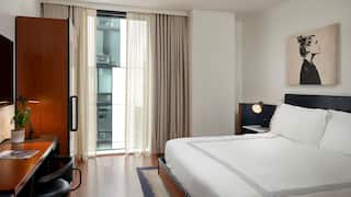 Thompson Seattle Superior King Room Thompson Seattle Superior King Room