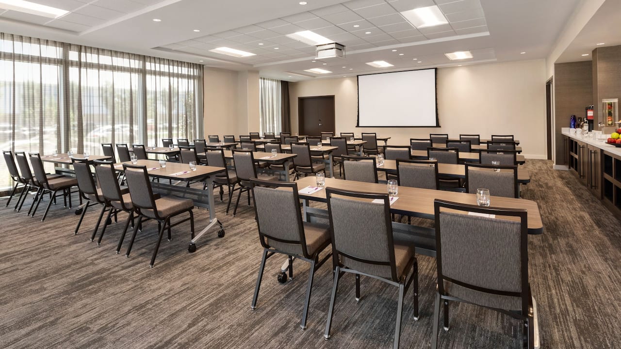 Hotel with Meeting Spaces in Virginia Beach | Hyatt Place Virginia