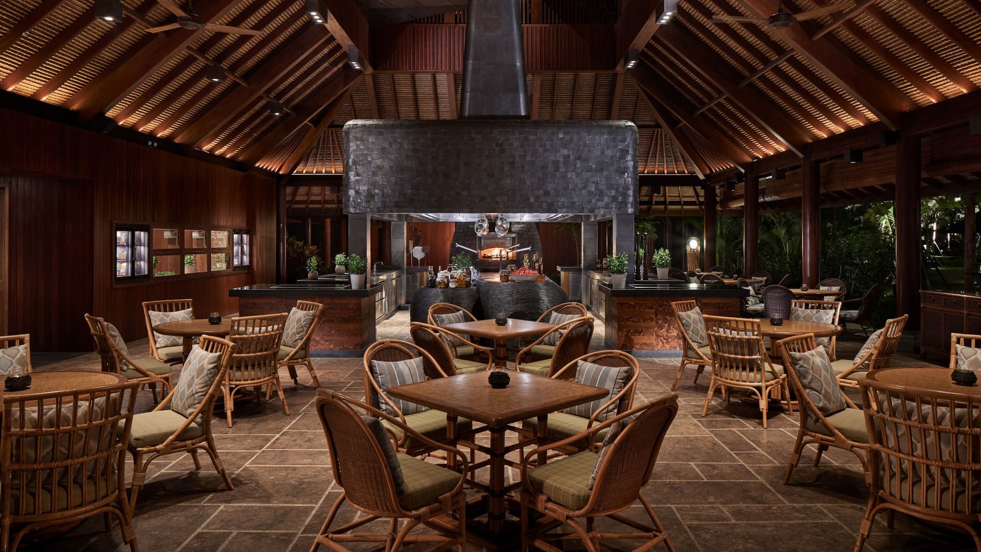 Hyatt Regency Bali Pizzaria Seating Area