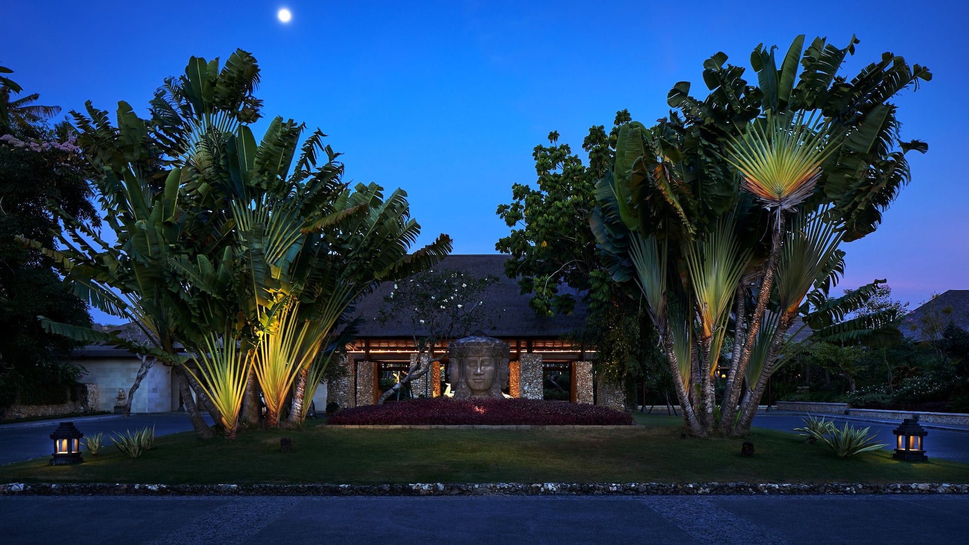 Hyatt Regency Bali Statue