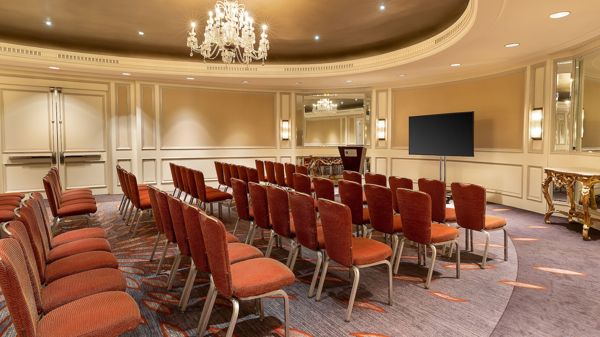 3 of 4 Hyatt Regency Boston Adrienne Theatre