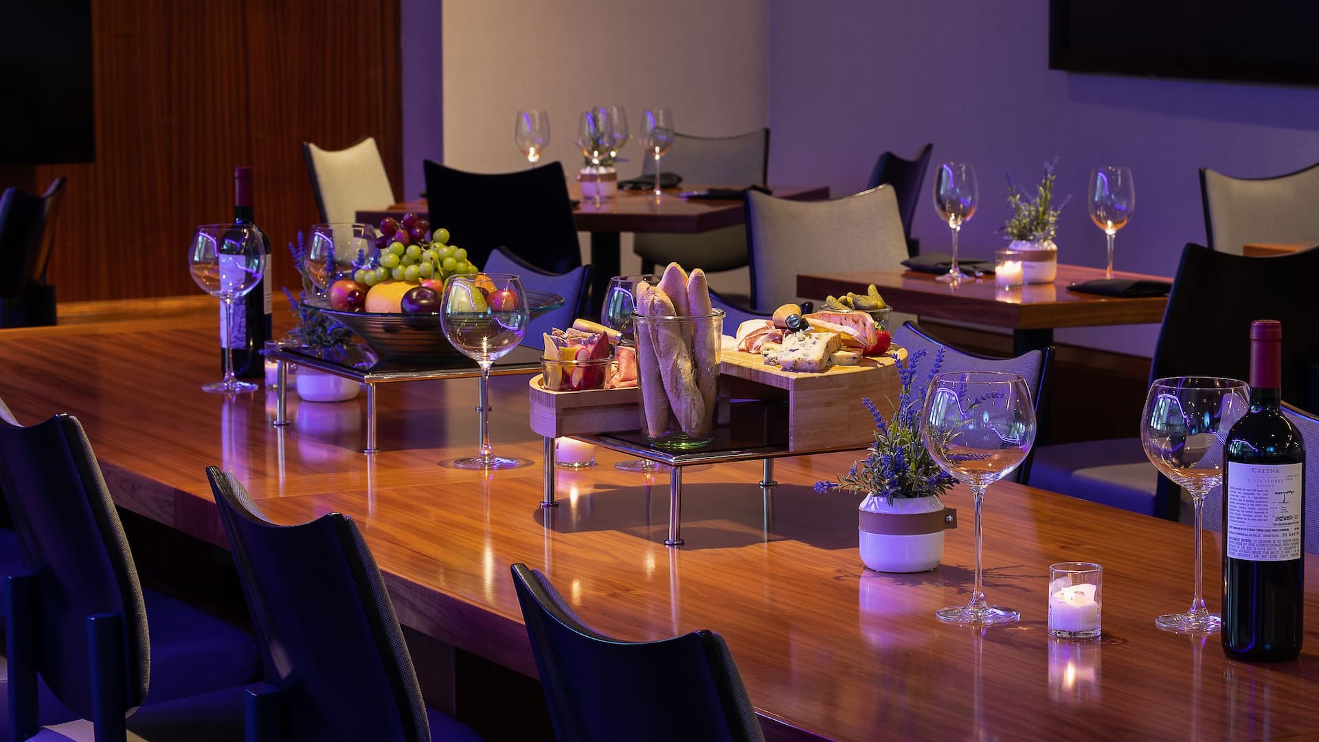 Hyatt Regency Boston Avenue One Upper Level Private Dining Table