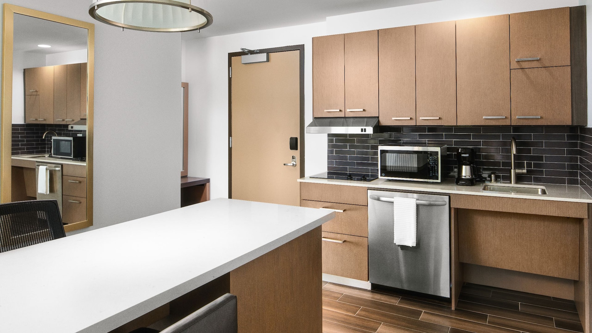 Hyatt House San Jose / Cupertino Kitchen