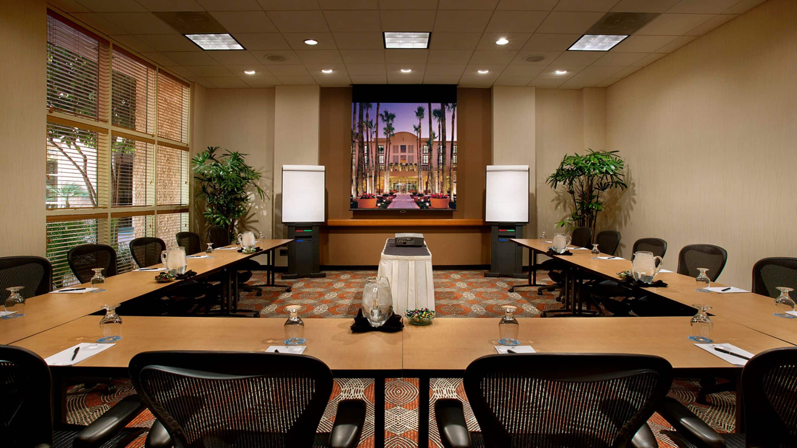 Tempe Mission Palms Meeting Room