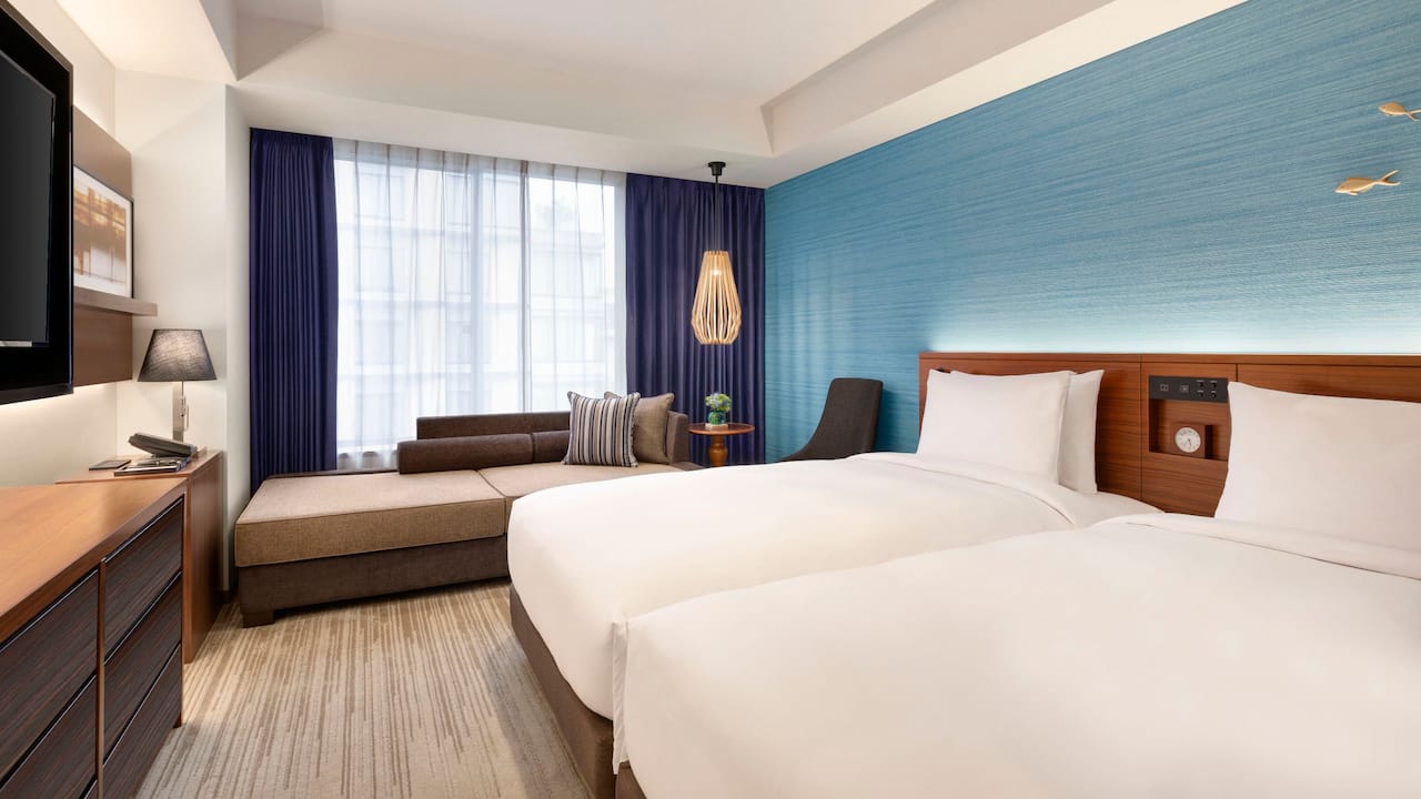 2 Twin Beds with Sofabed